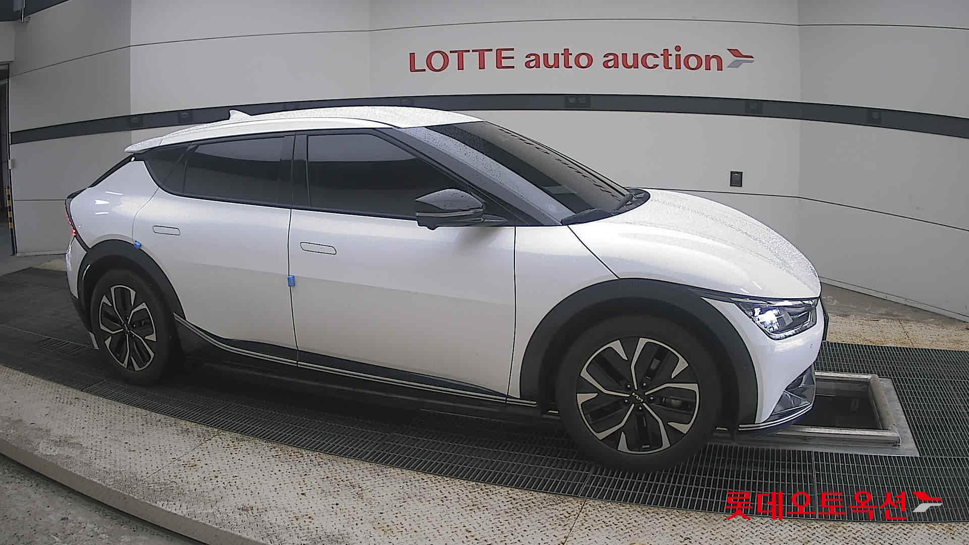 2022 - kia ev6