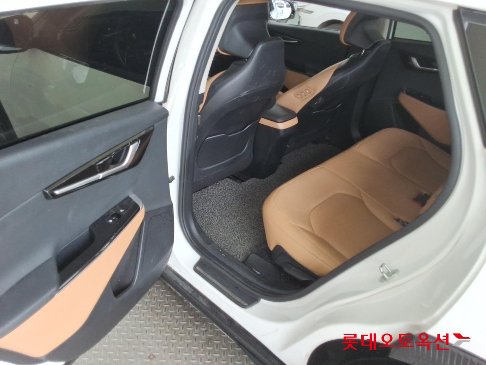 2022 - kia ev6