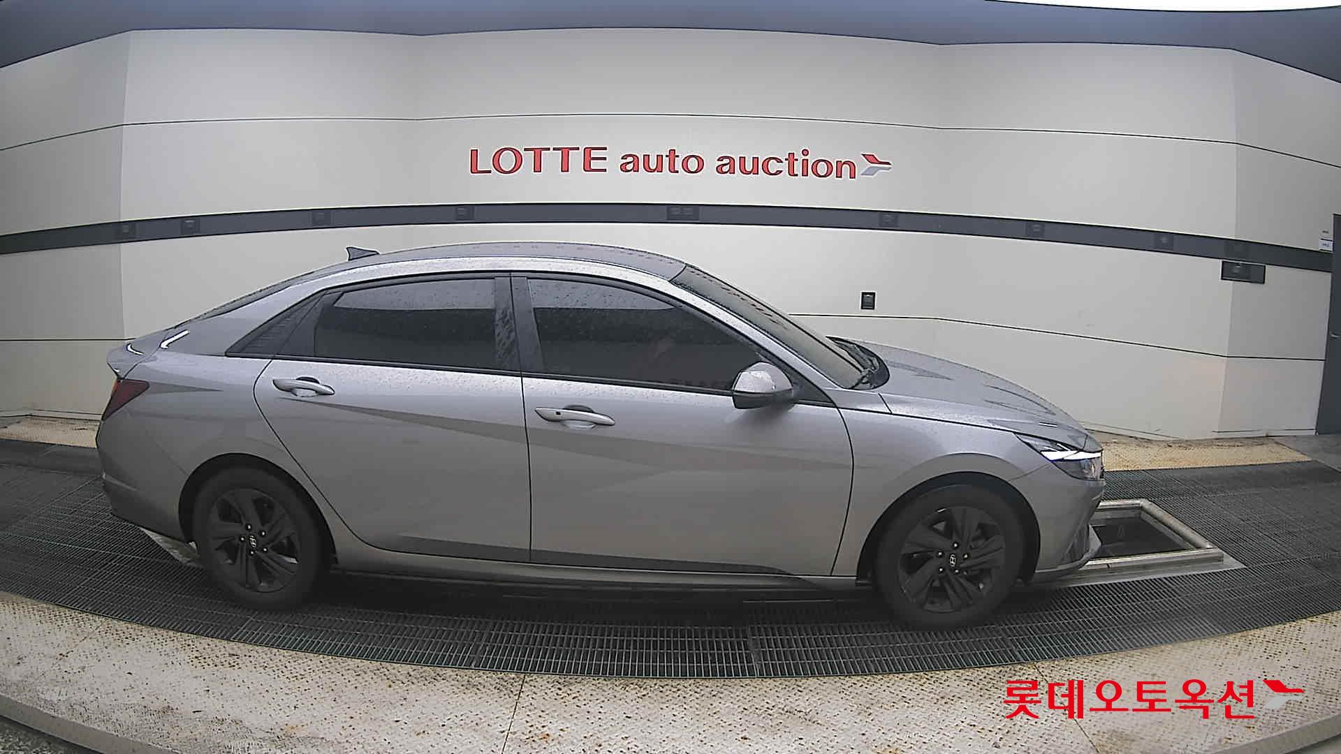 2021 - hyundai avante