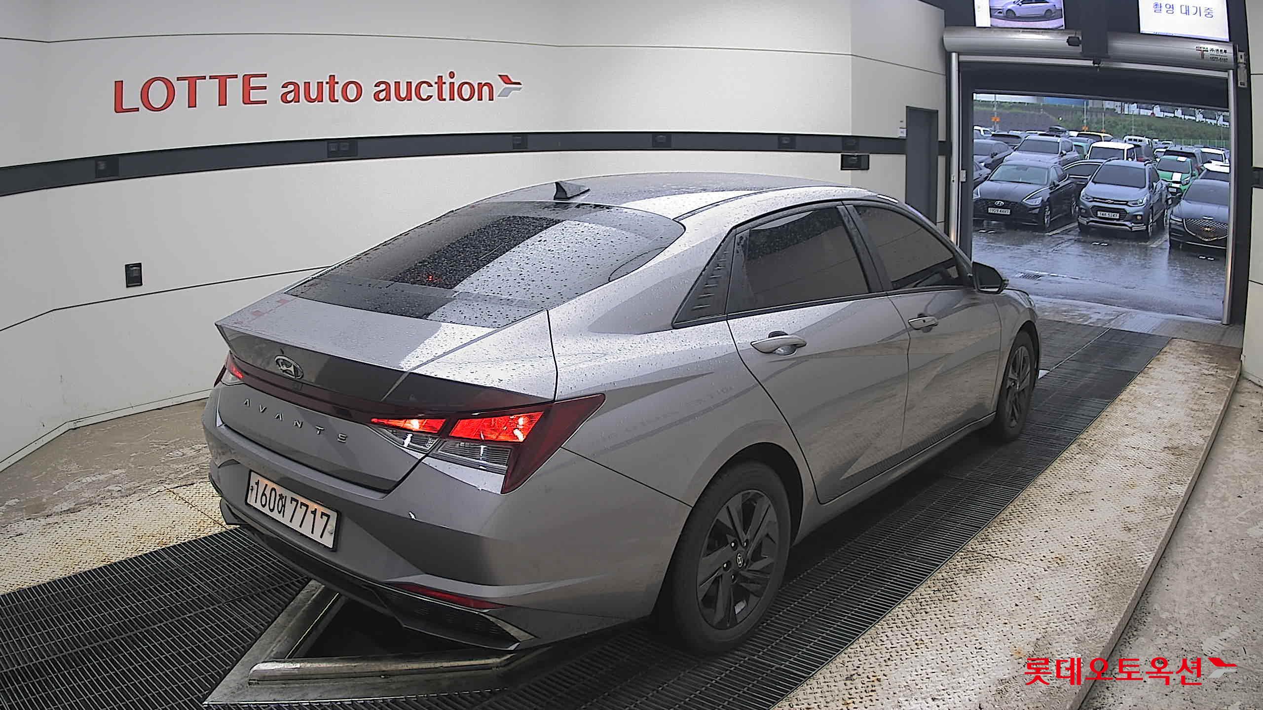 2021 - hyundai avante