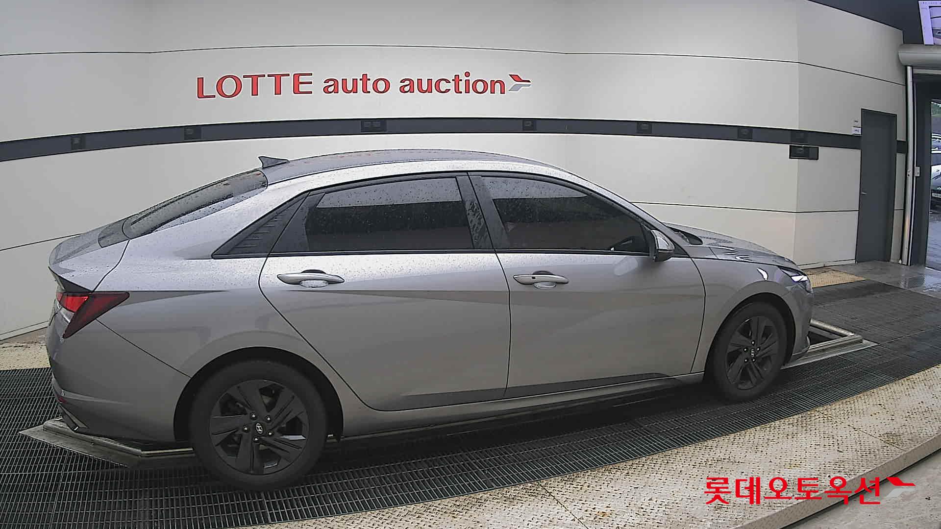 2021 - hyundai avante