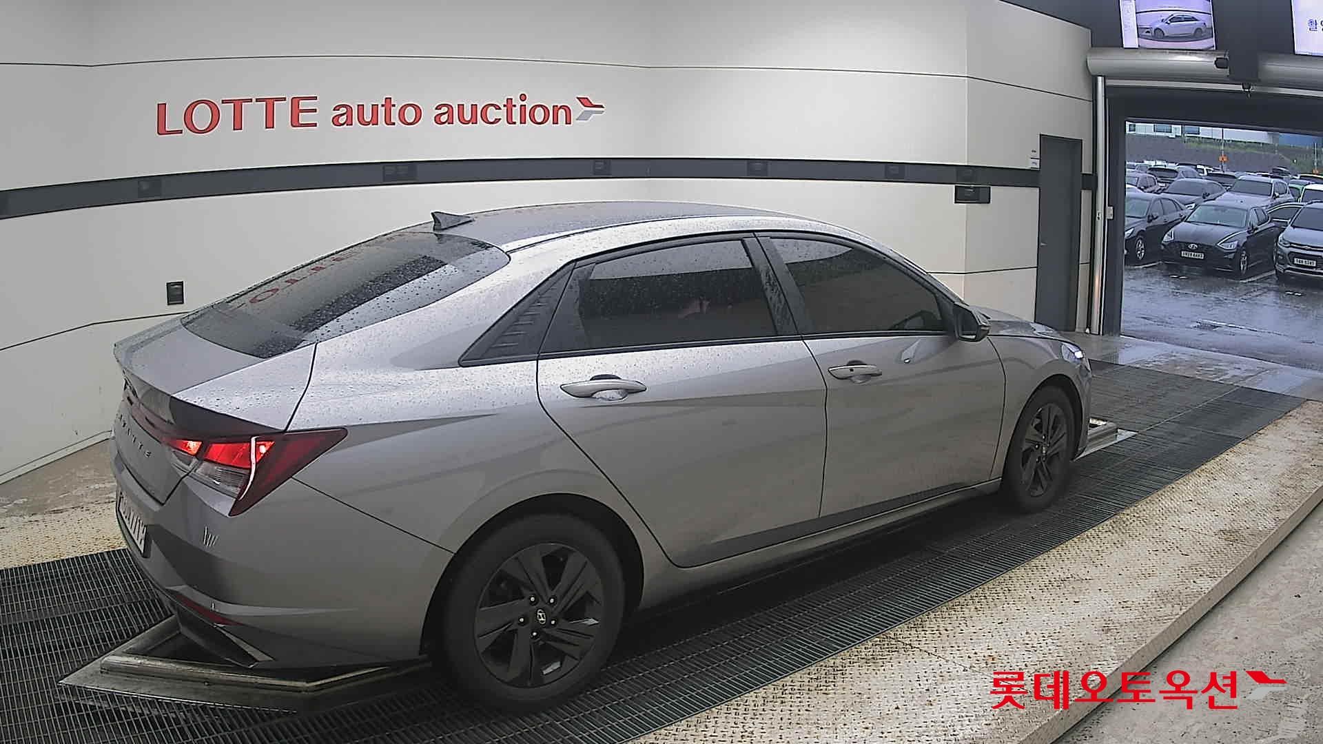 2021 - hyundai avante