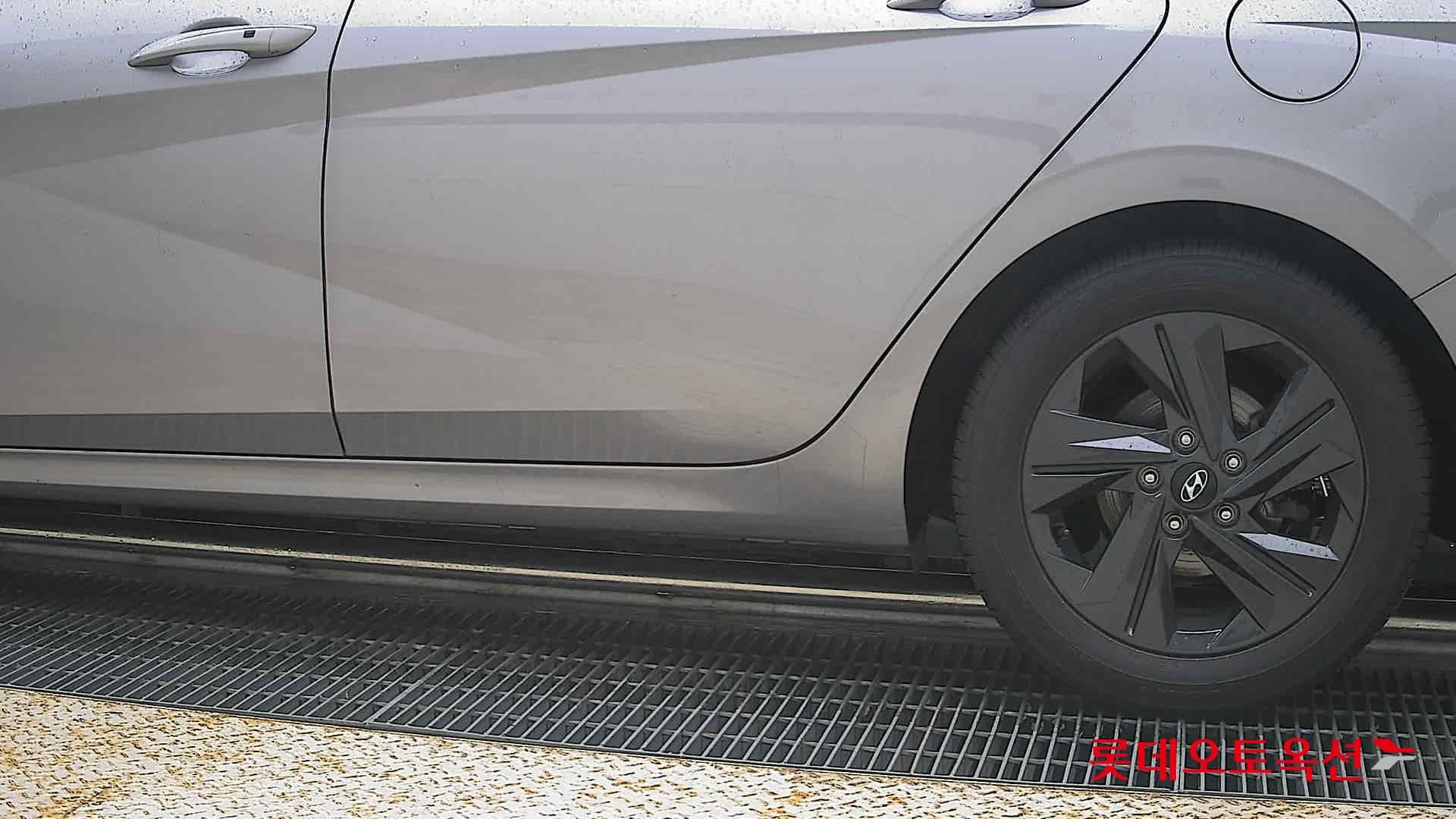 2021 - hyundai avante