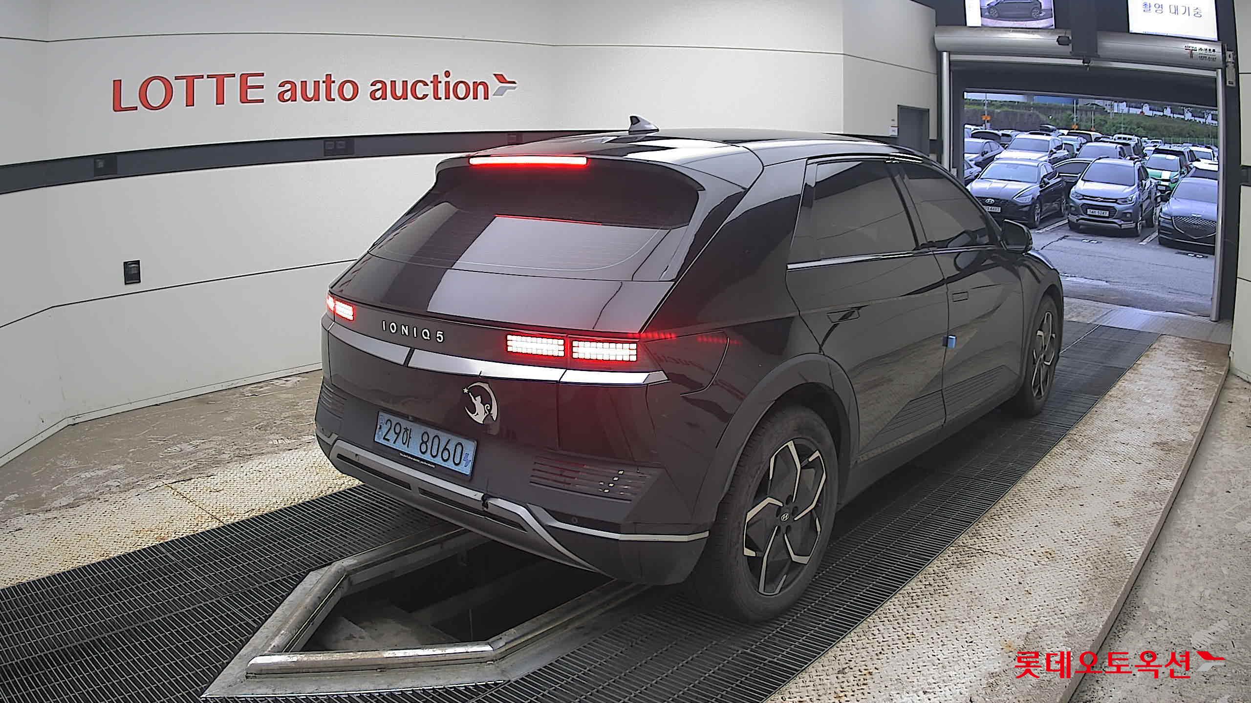 2022 - hyundai ioniq