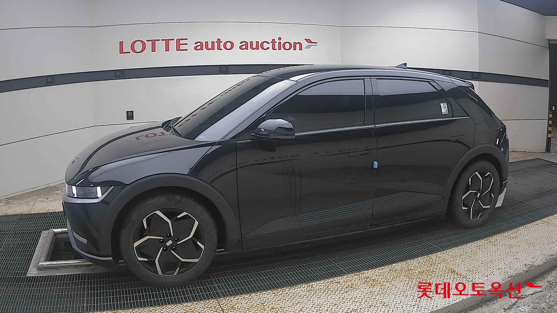 2022 - hyundai ioniq