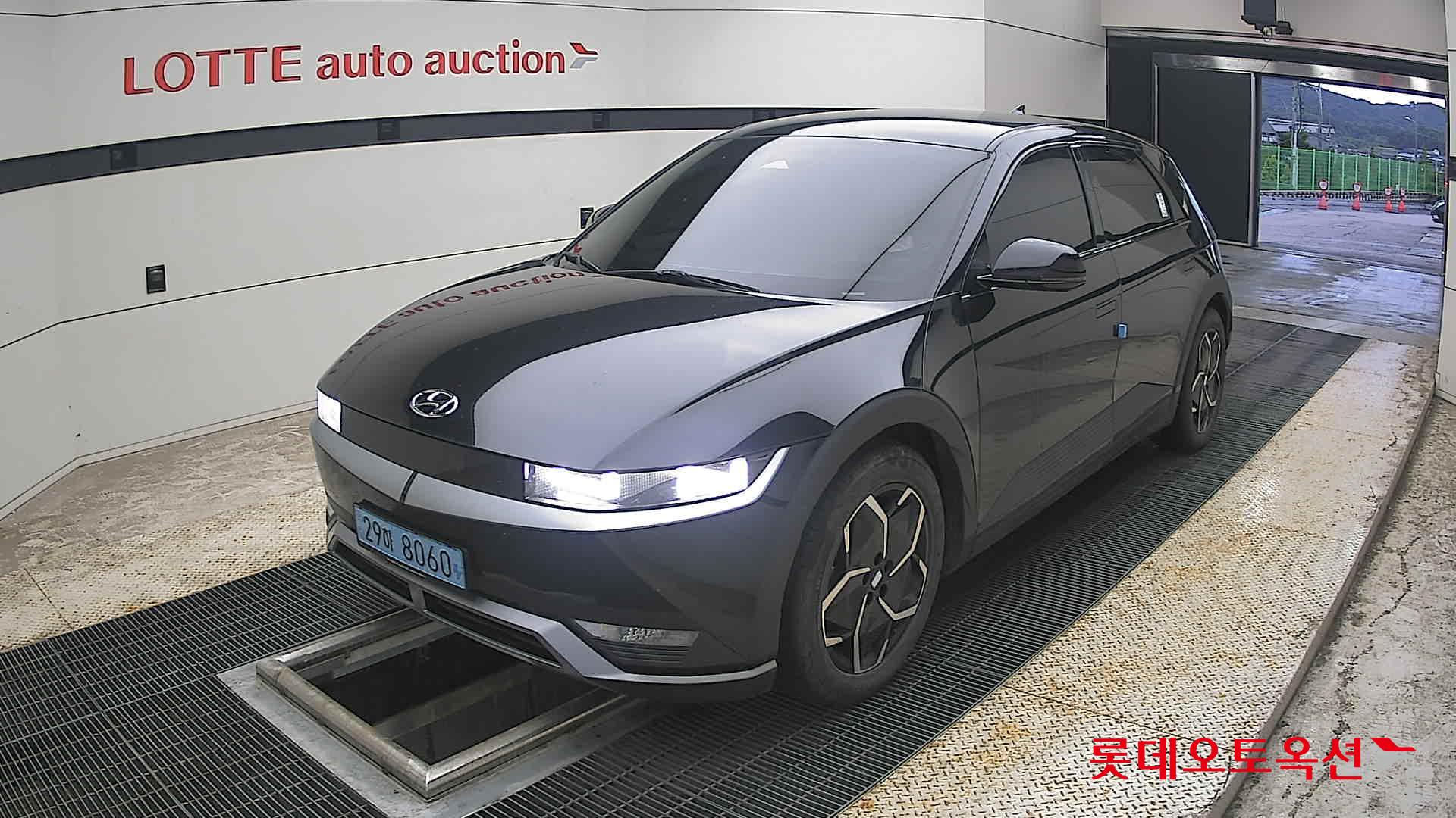 2022 - hyundai ioniq