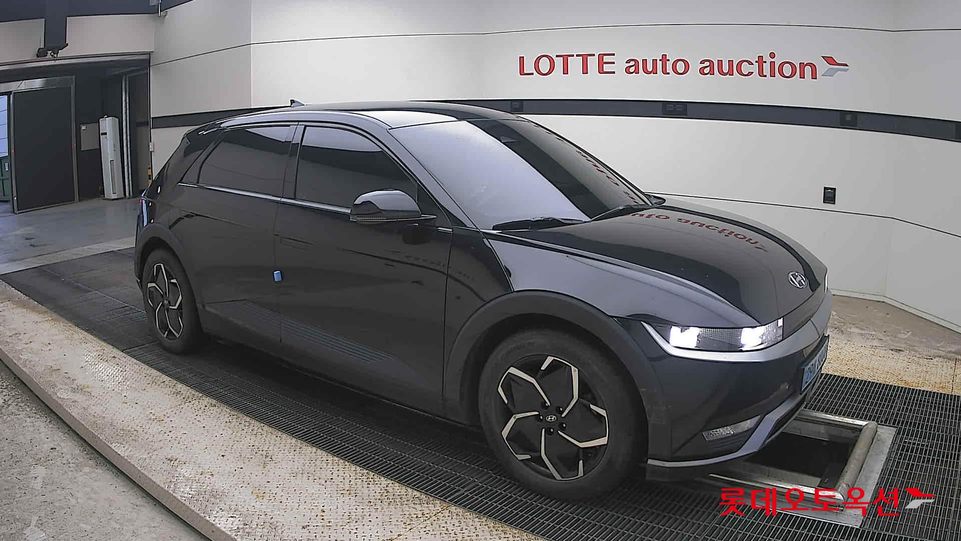 2022 - hyundai ioniq