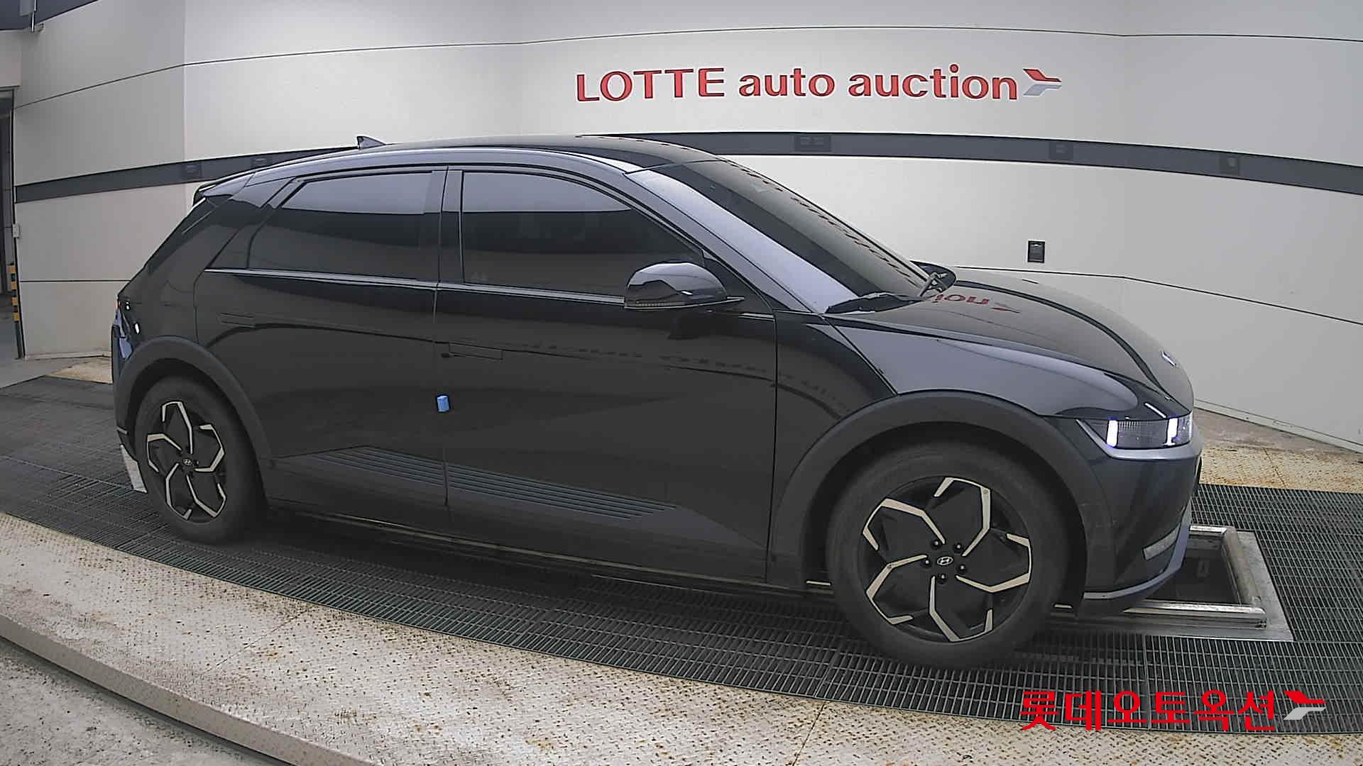 2022 - hyundai ioniq