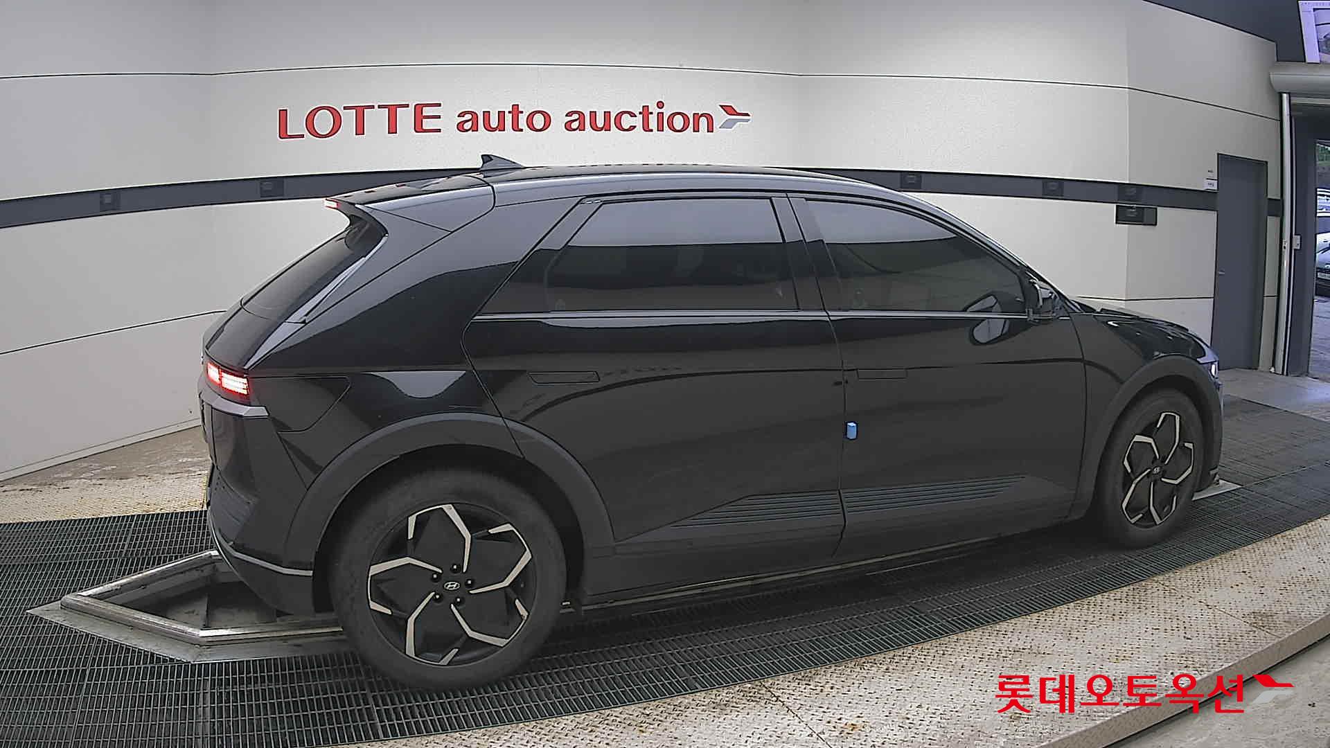 2022 - hyundai ioniq
