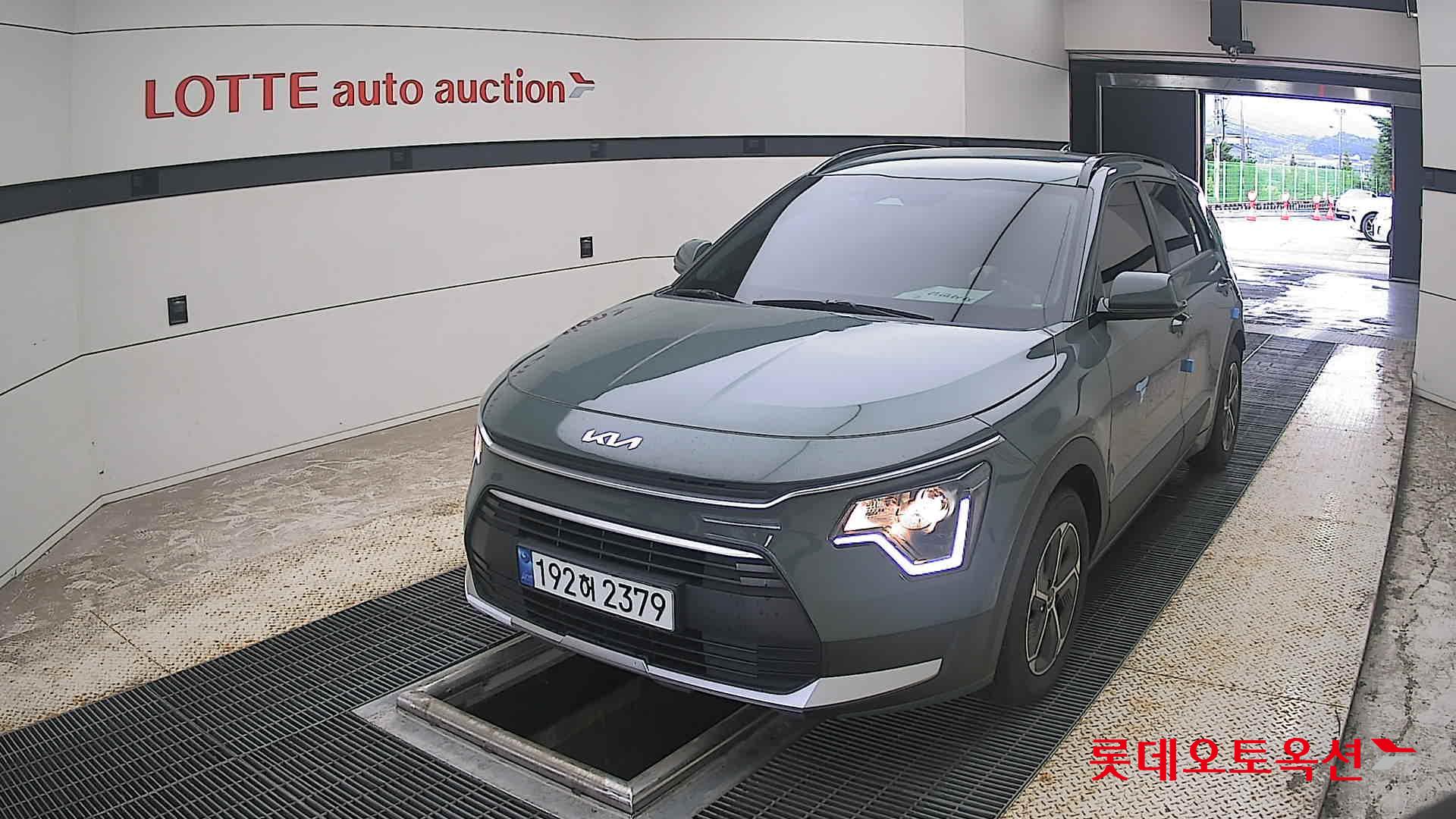 2023 - kia niro