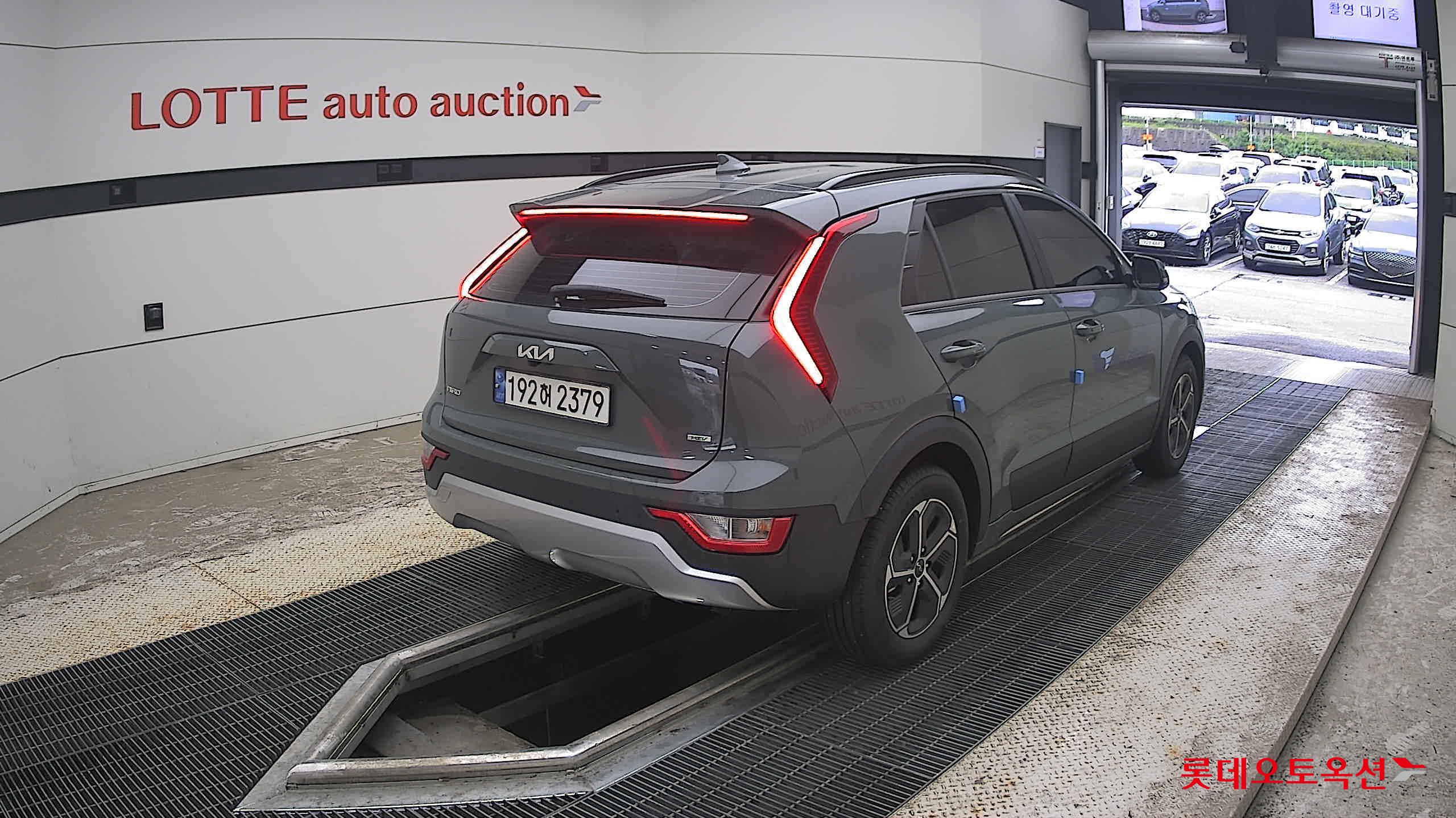 2023 - kia niro
