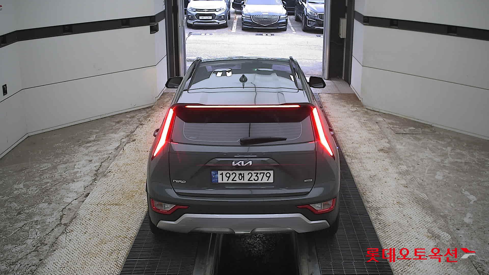 2023 - kia niro