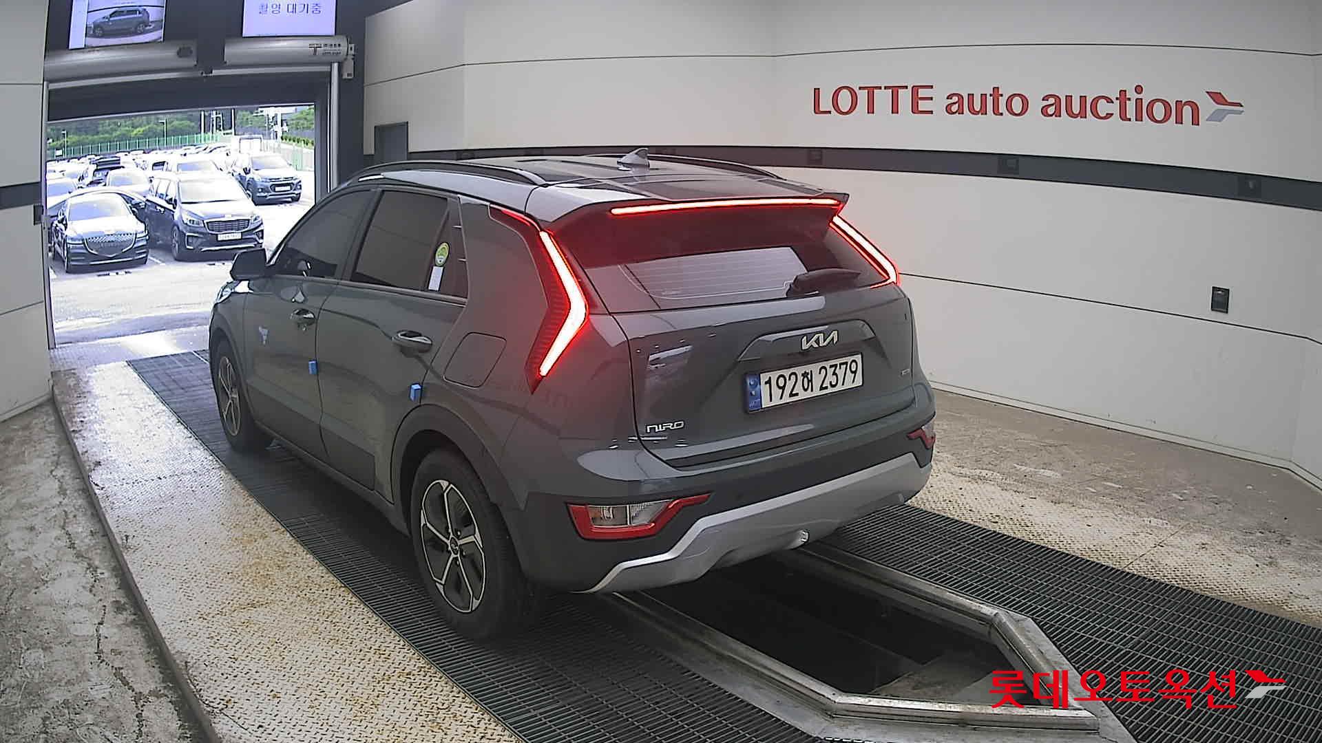 2023 - kia niro