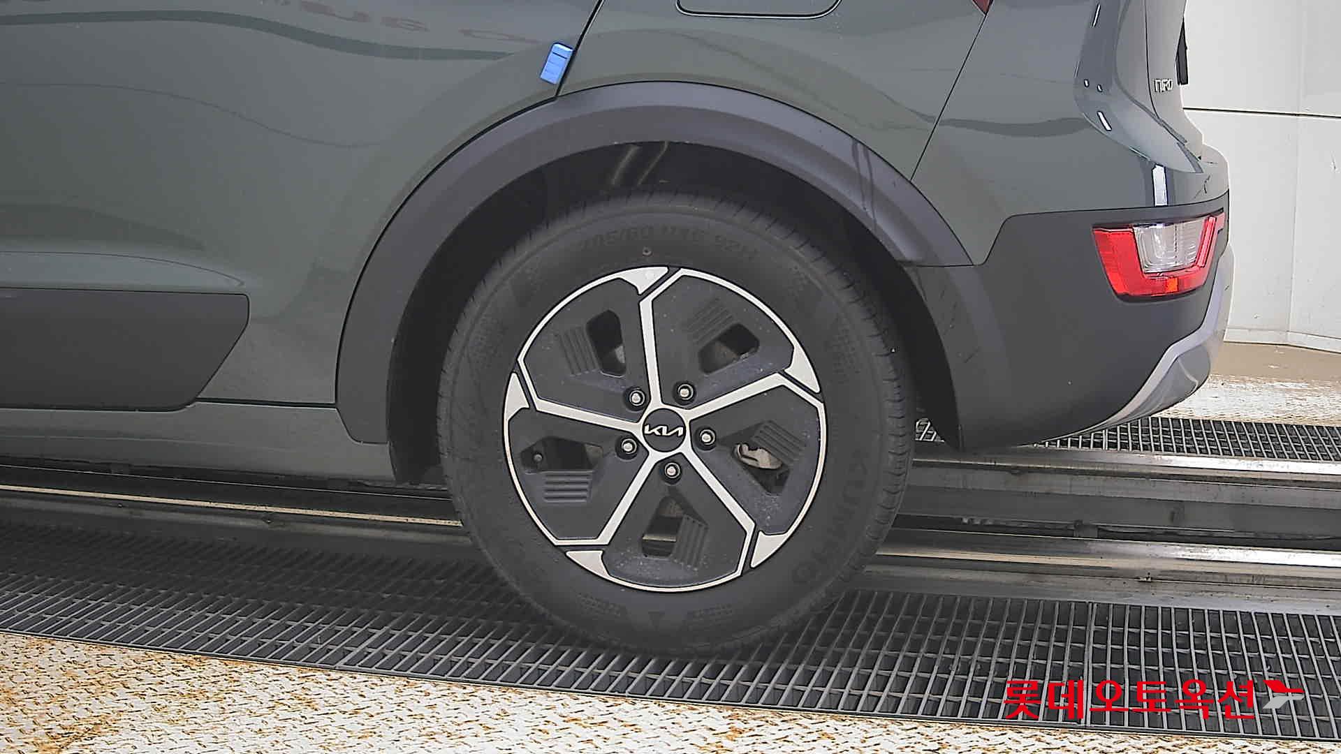 2023 - kia niro