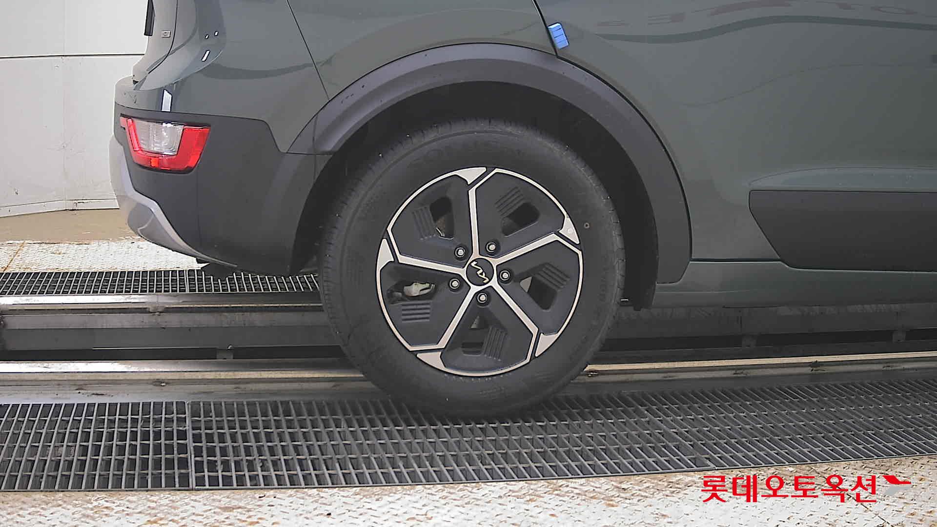 2023 - kia niro