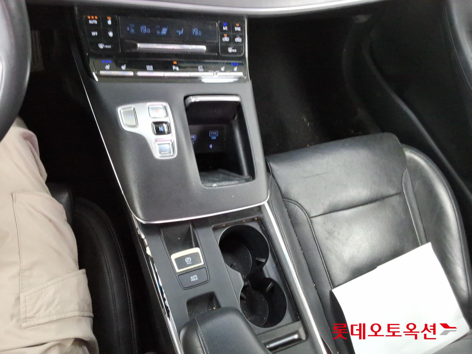 2020 - hyundai grandeur