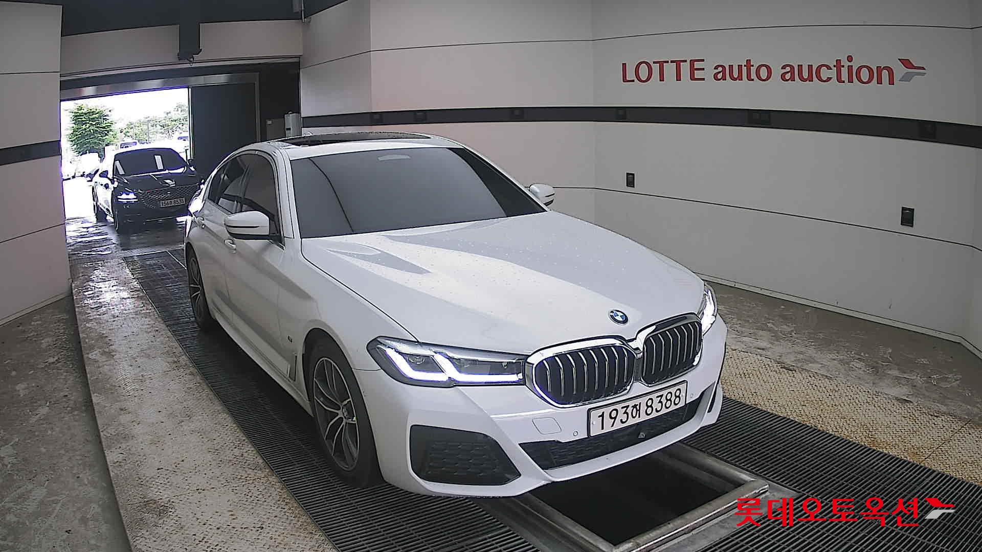 2022 - bmw 523d