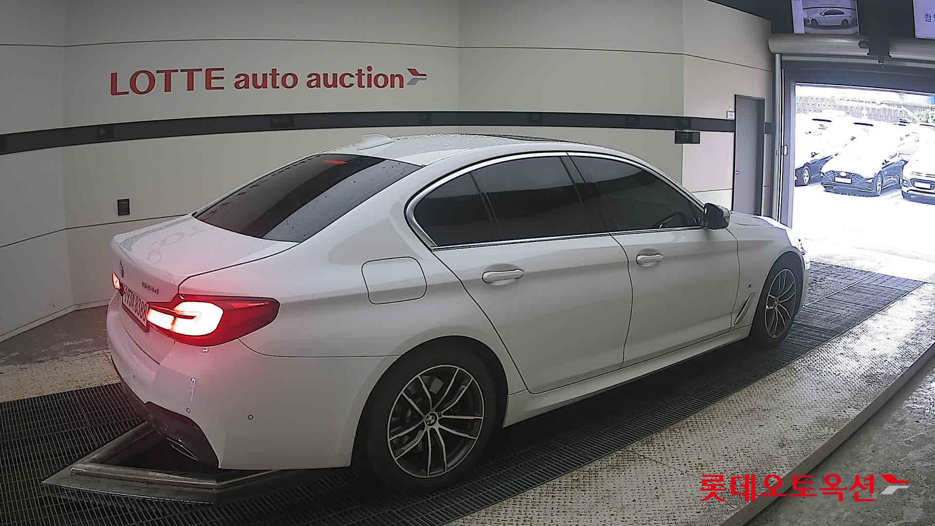 2022 - bmw 523d