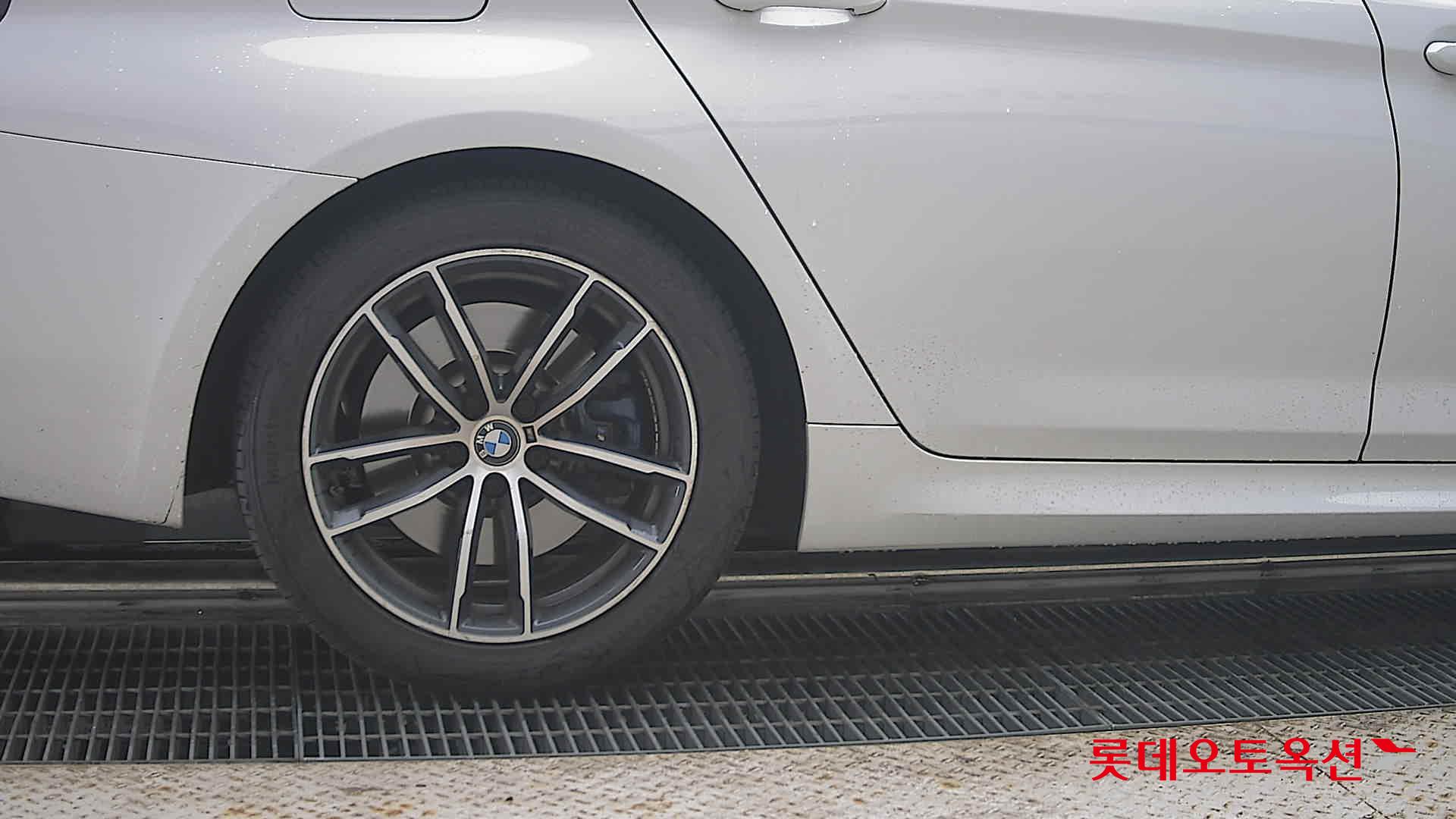 2022 - bmw 523d