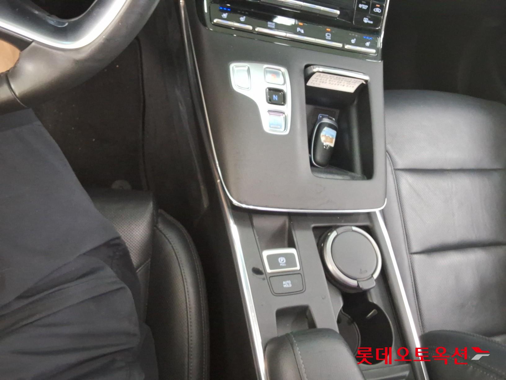 2020 - hyundai grandeur