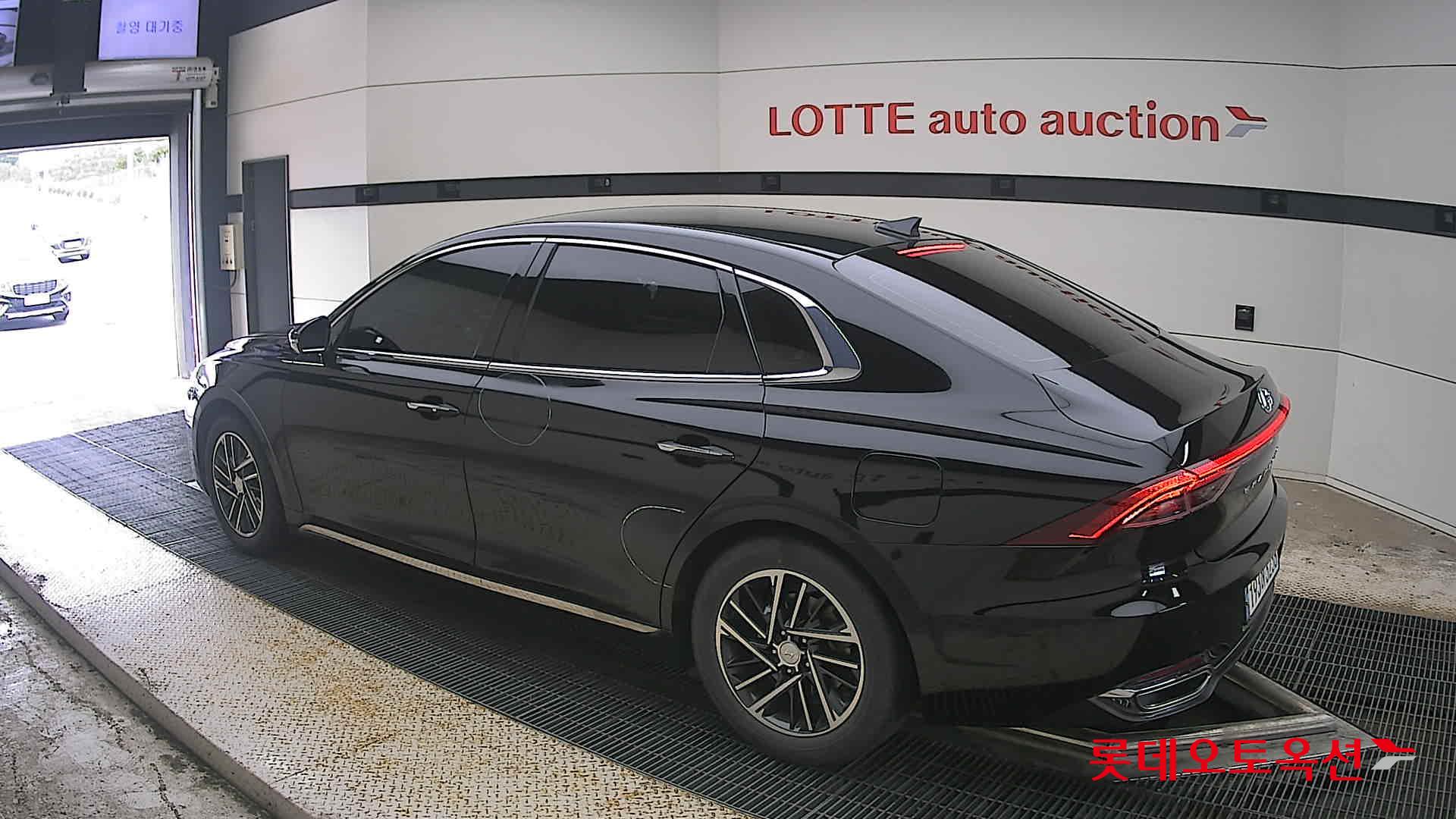 2022 - hyundai grandeur