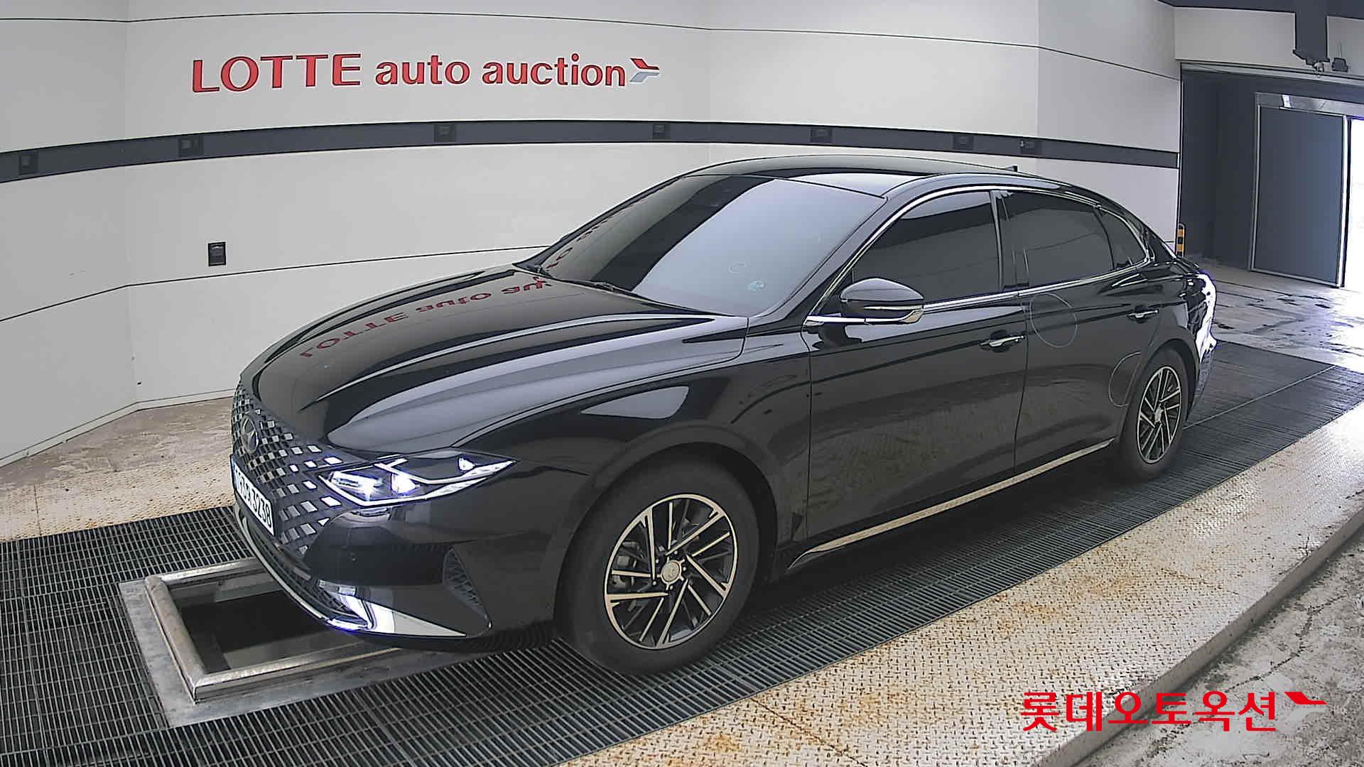 2022 - hyundai grandeur