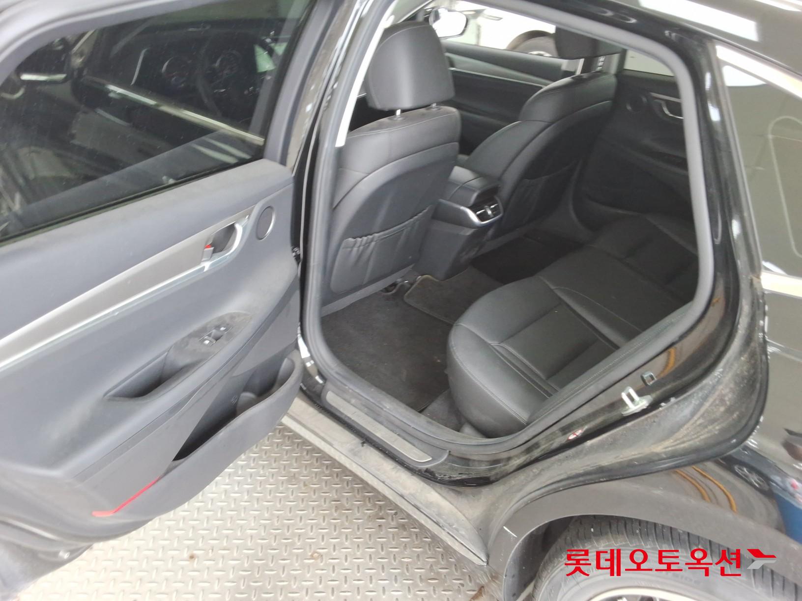 2022 - hyundai grandeur