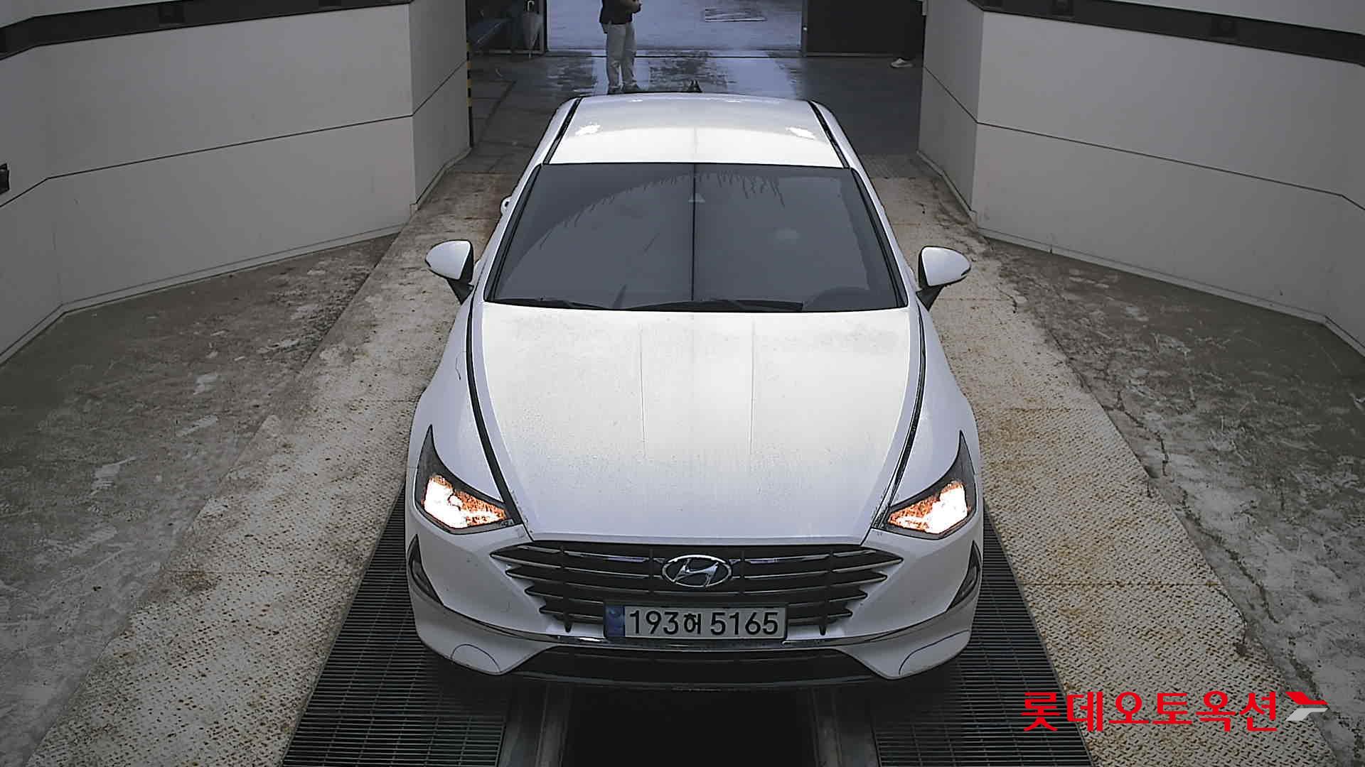 SONATA DN8 ()