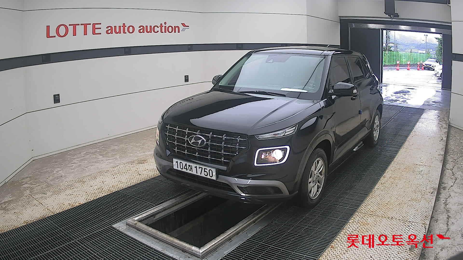 2020 - hyundai venue