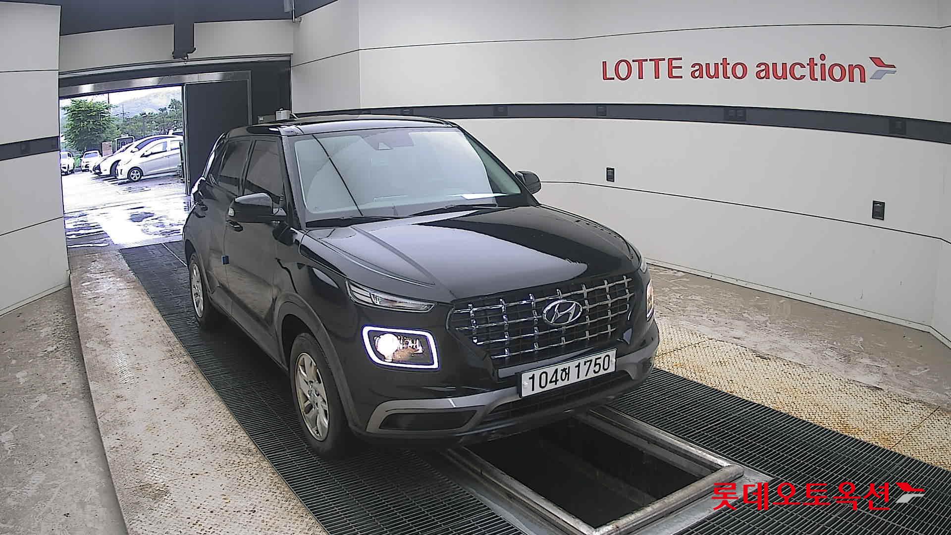 2020 - hyundai venue