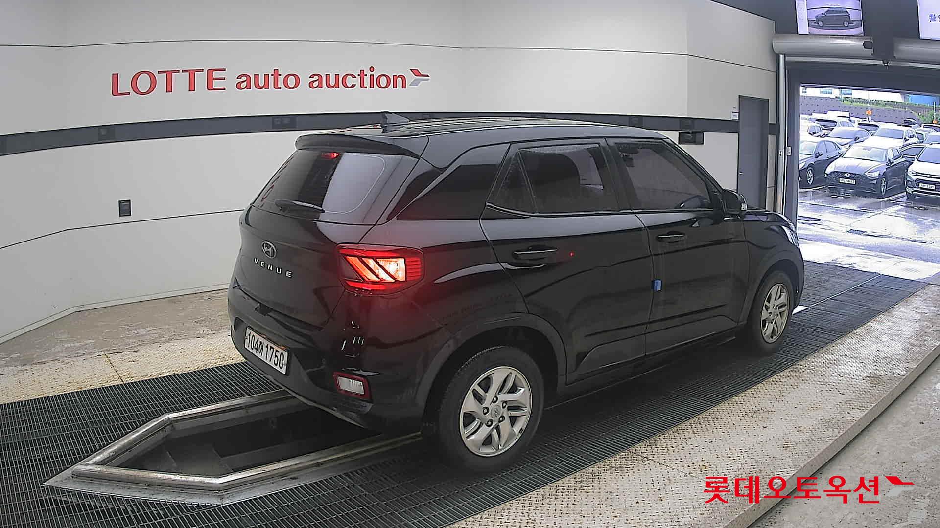 2020 - hyundai venue