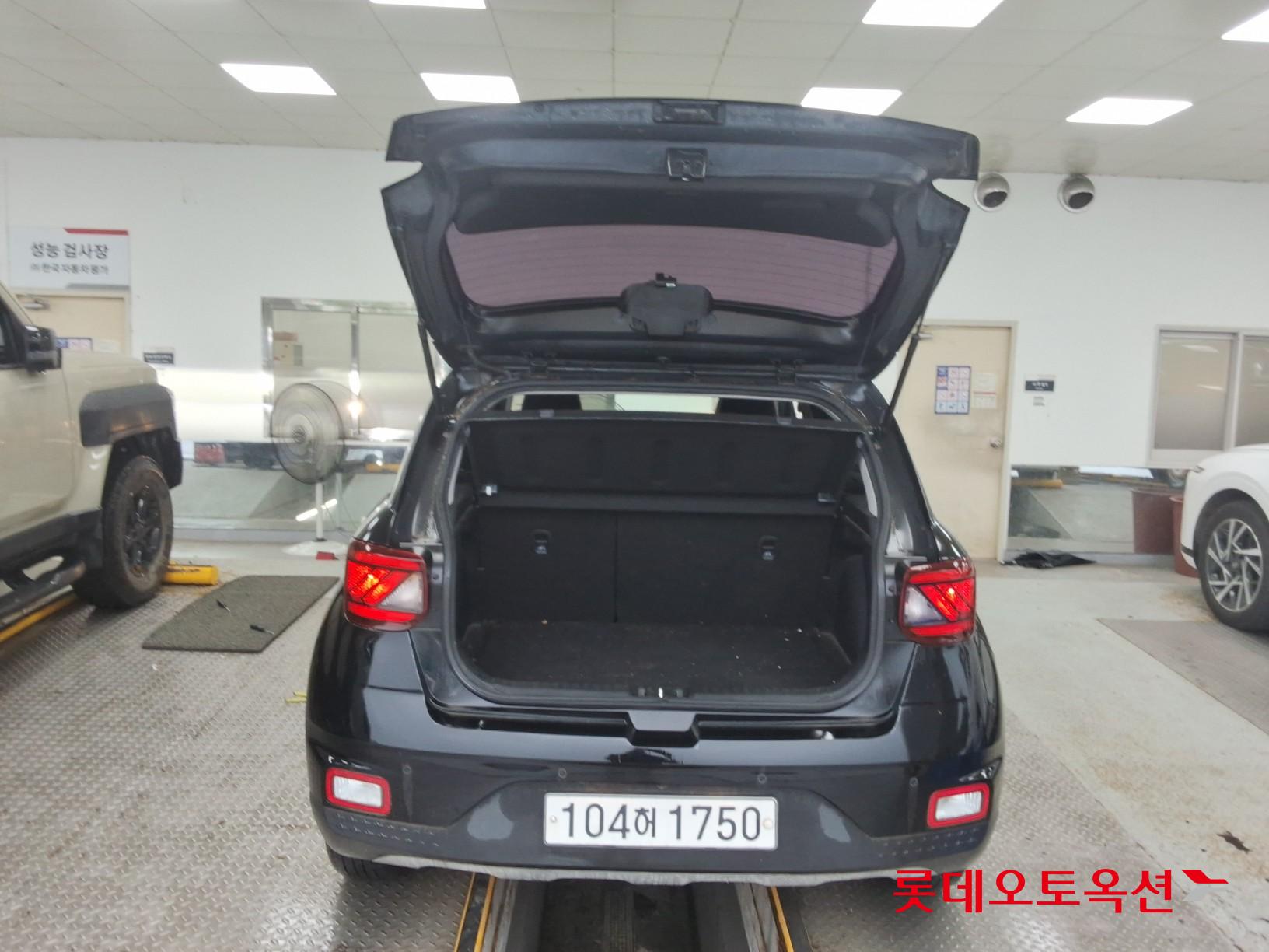 2020 - hyundai venue