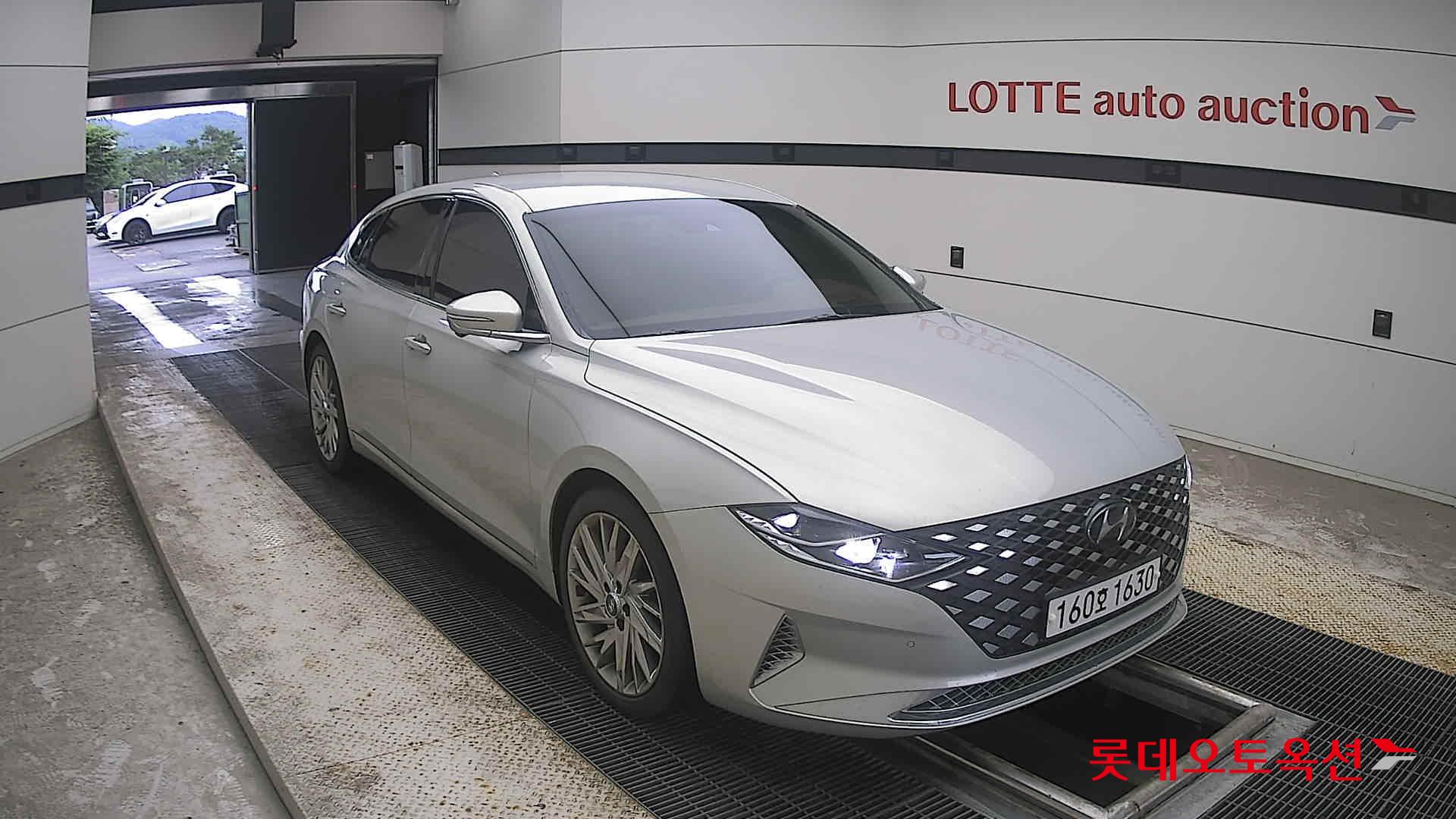 2021 - hyundai grandeur