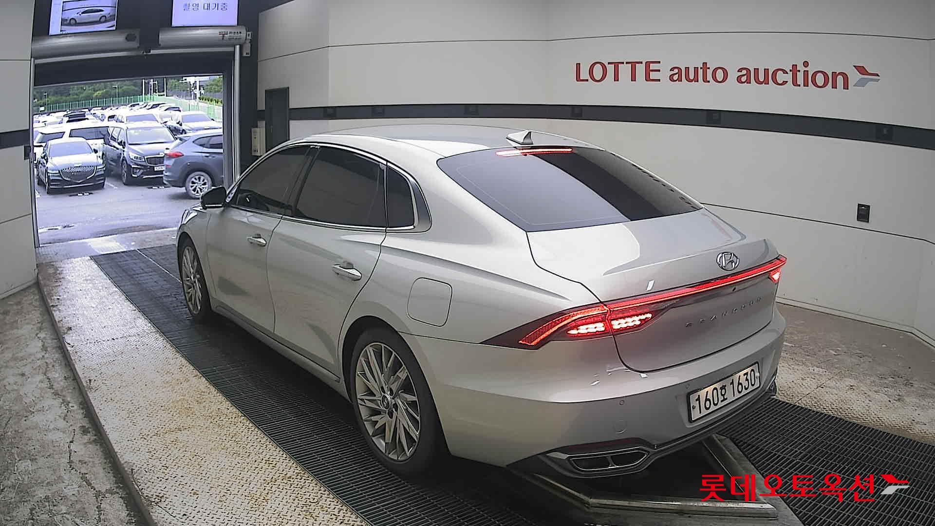 2021 - hyundai grandeur