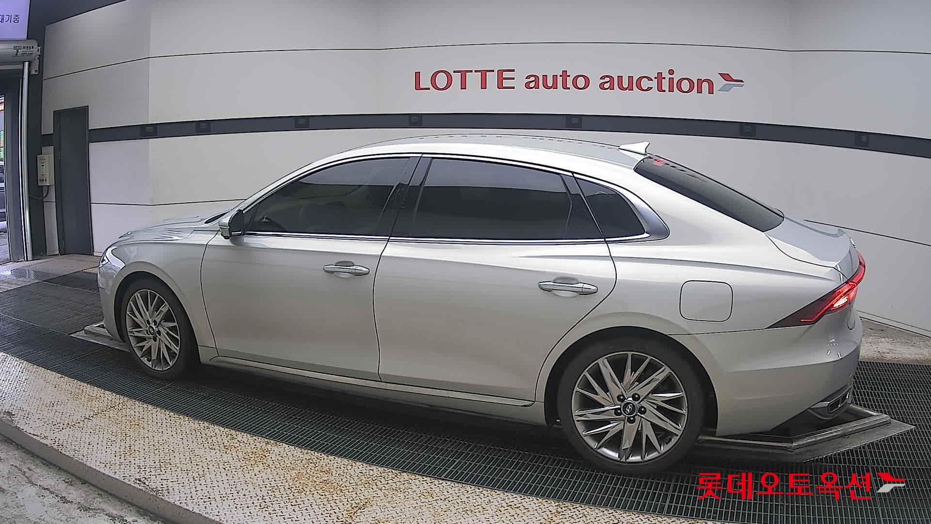 2021 - hyundai grandeur