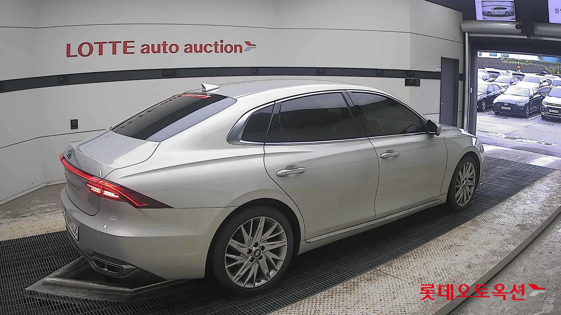 2021 - hyundai grandeur