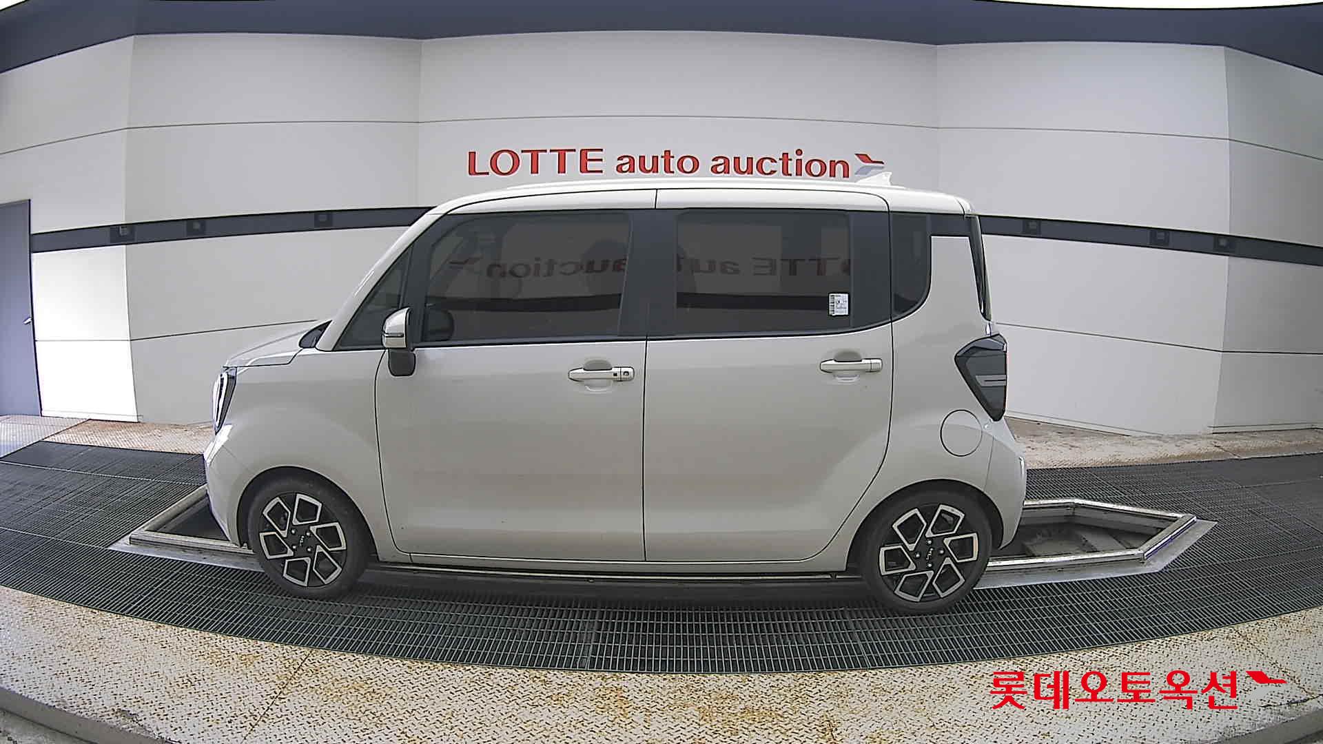 2023 - kia ray