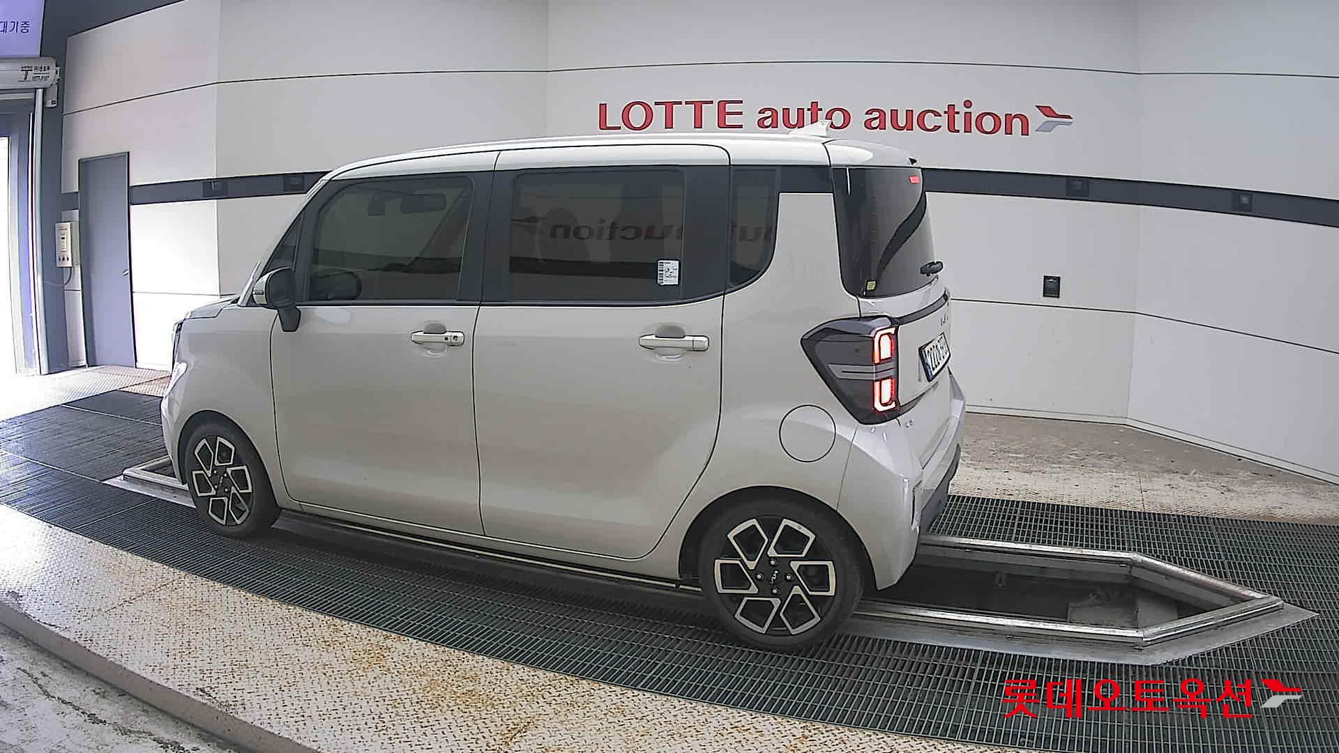 2023 - kia ray