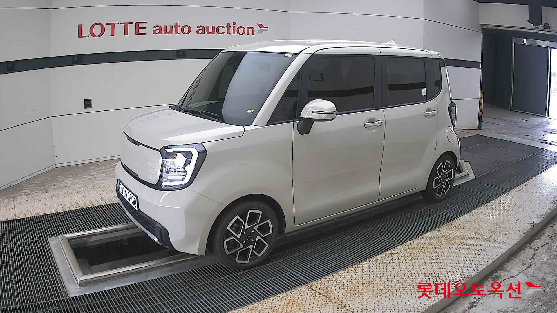 2023 - kia ray