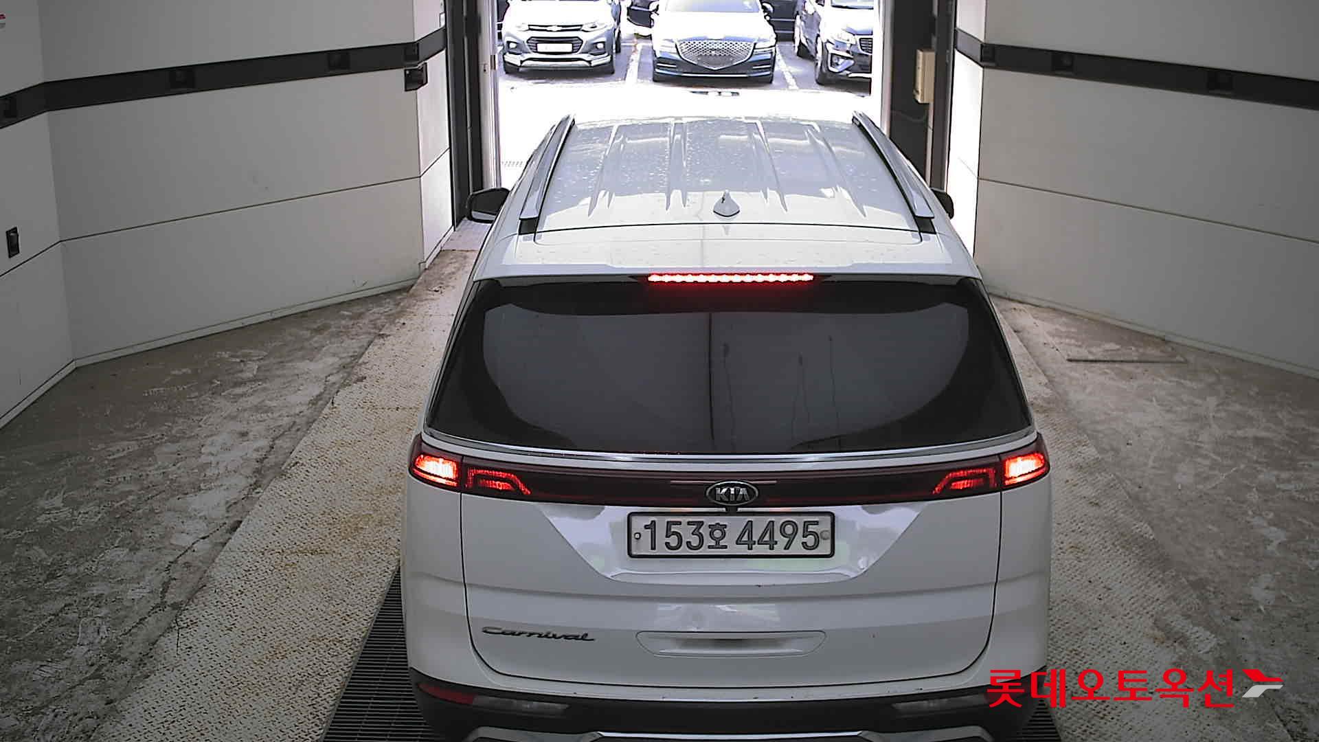 2021 - kia carnival