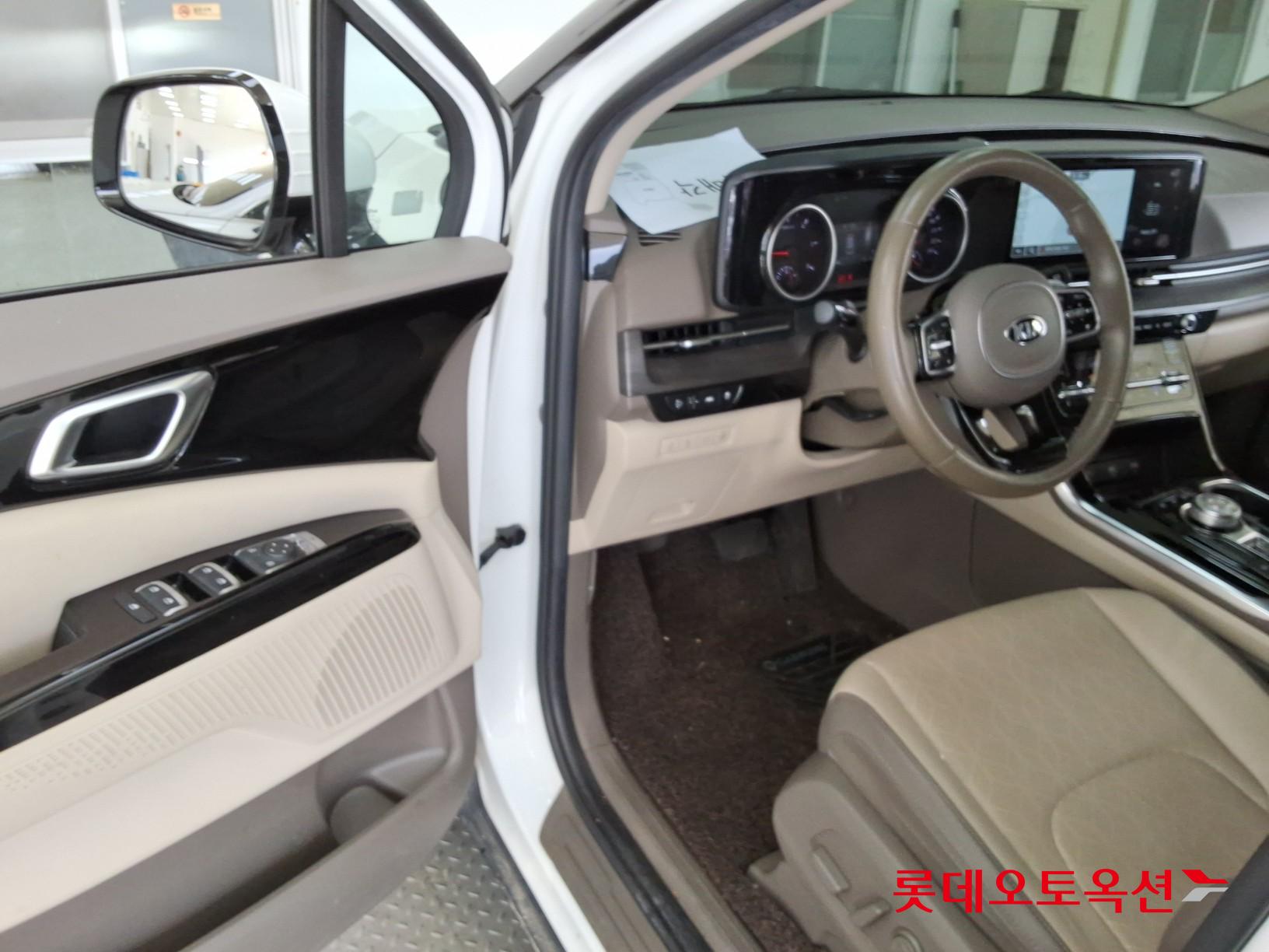 2021 - kia carnival