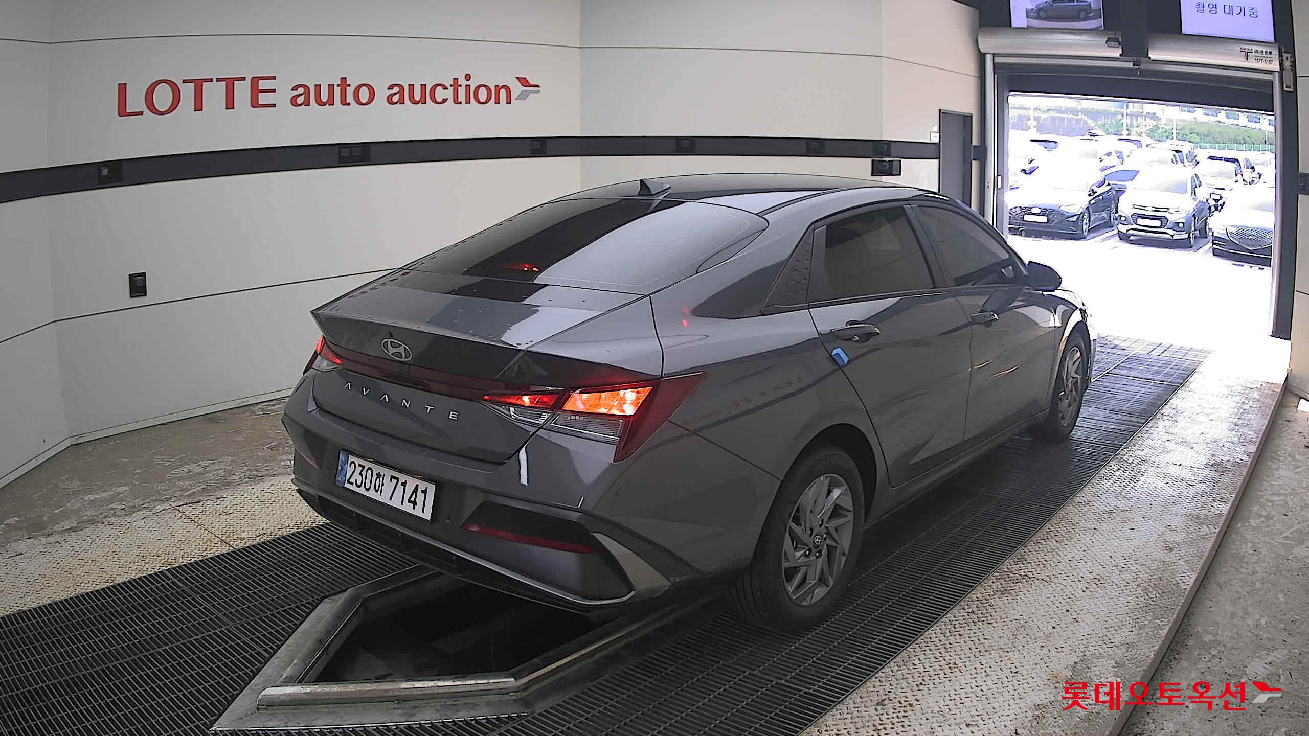 2025 - hyundai avante