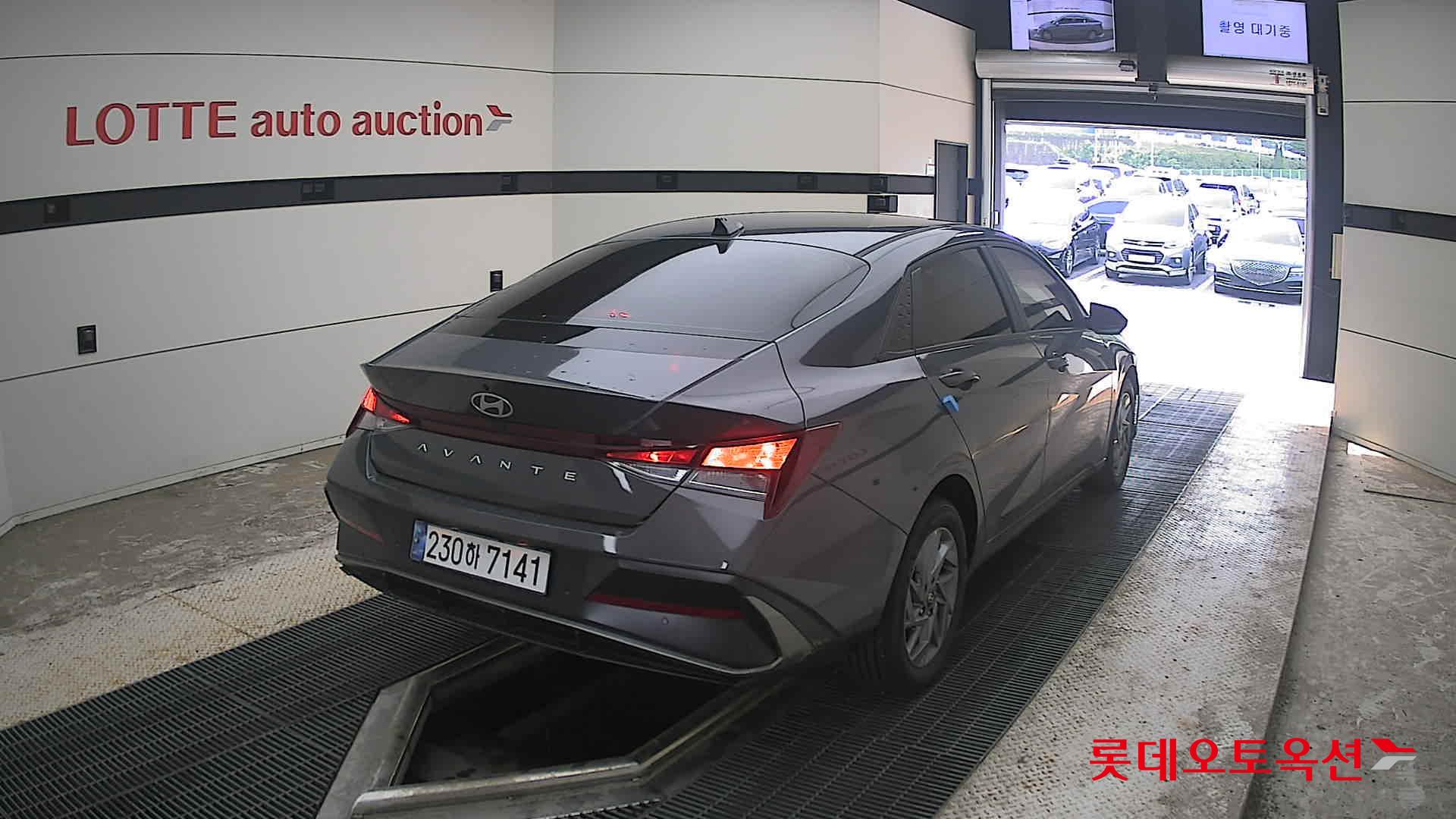 2025 - hyundai avante