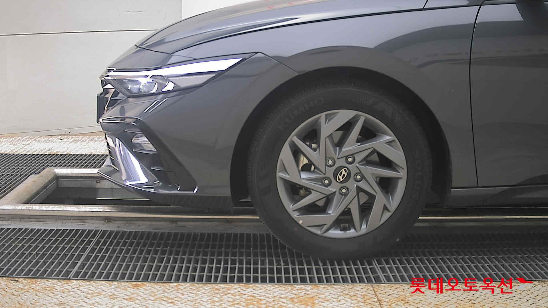 2025 - hyundai avante