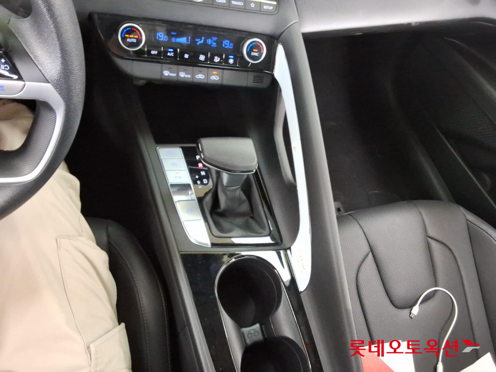 2025 - hyundai avante