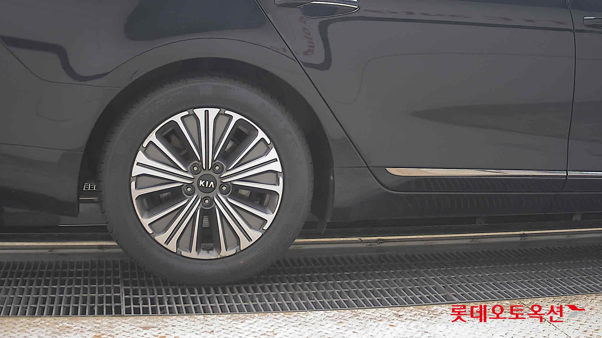 2020 - kia k7