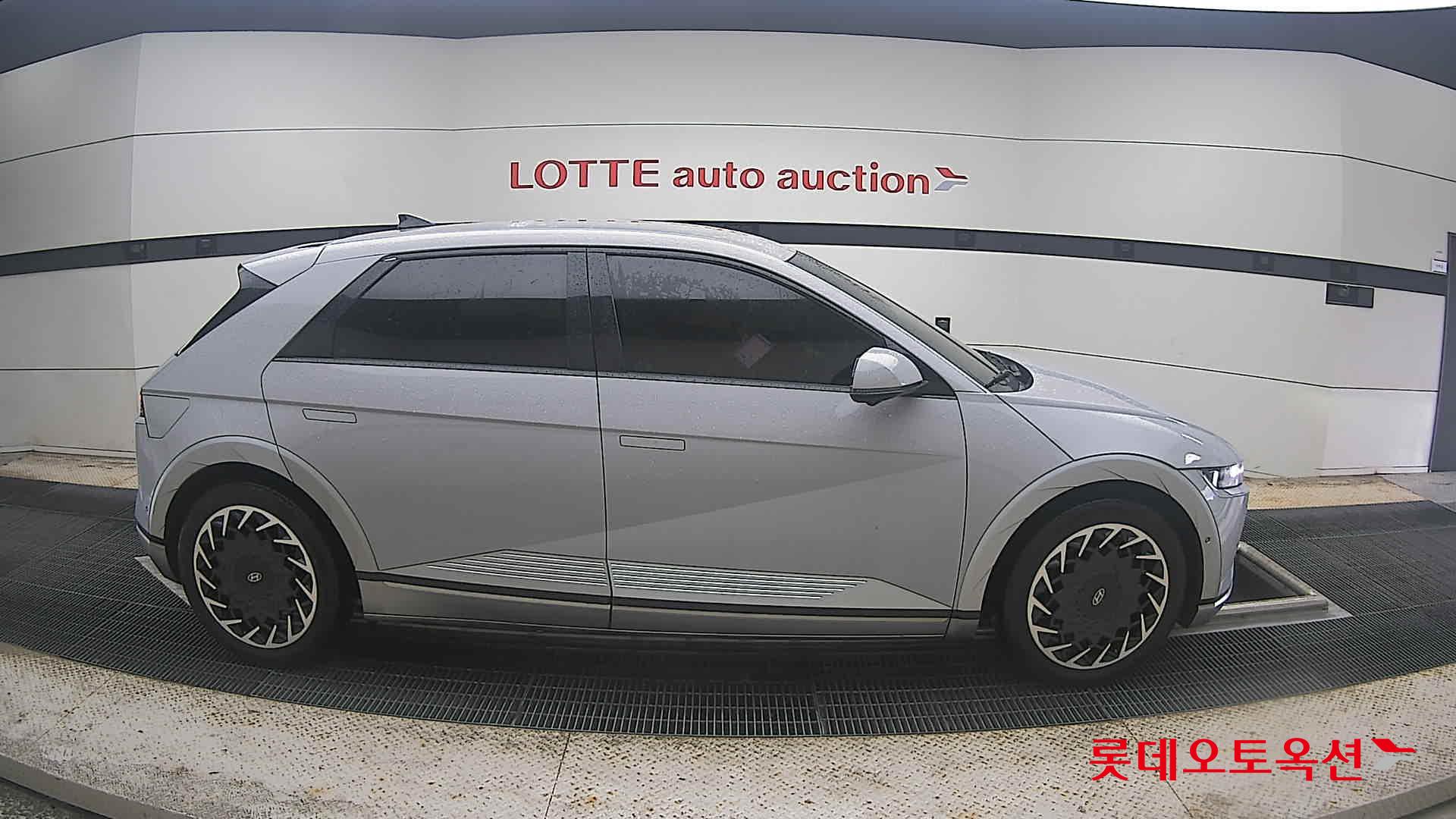 2022 - hyundai ioniq