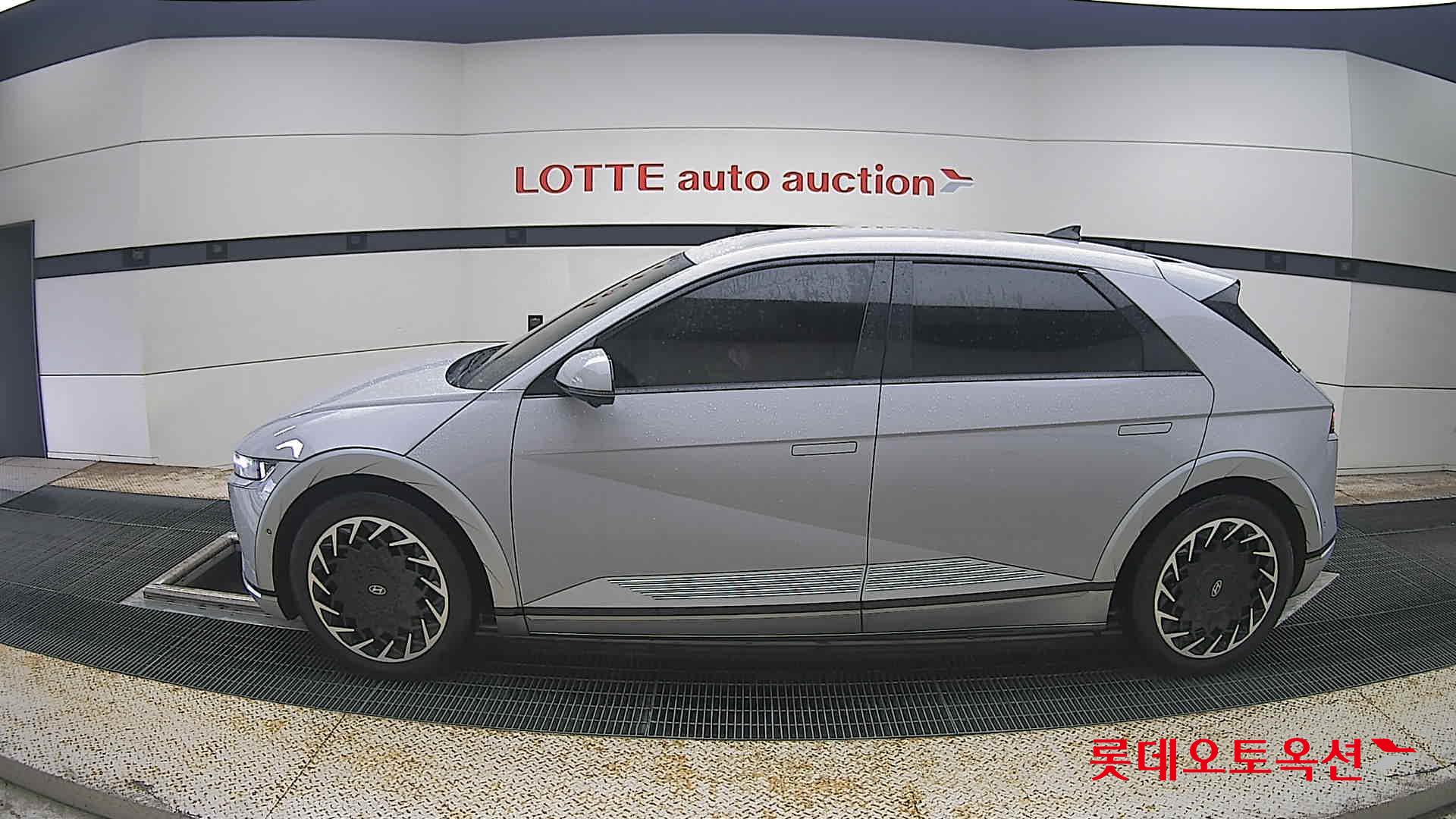 2022 - hyundai ioniq