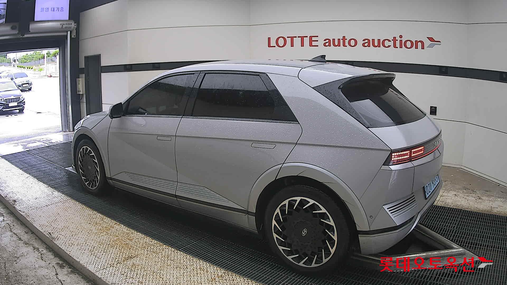 2022 - hyundai ioniq