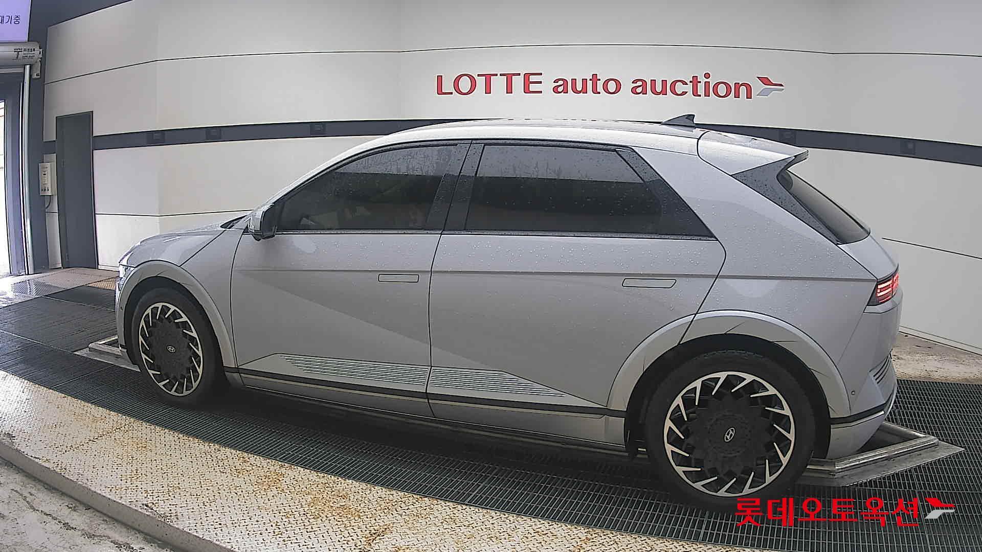 2022 - hyundai ioniq